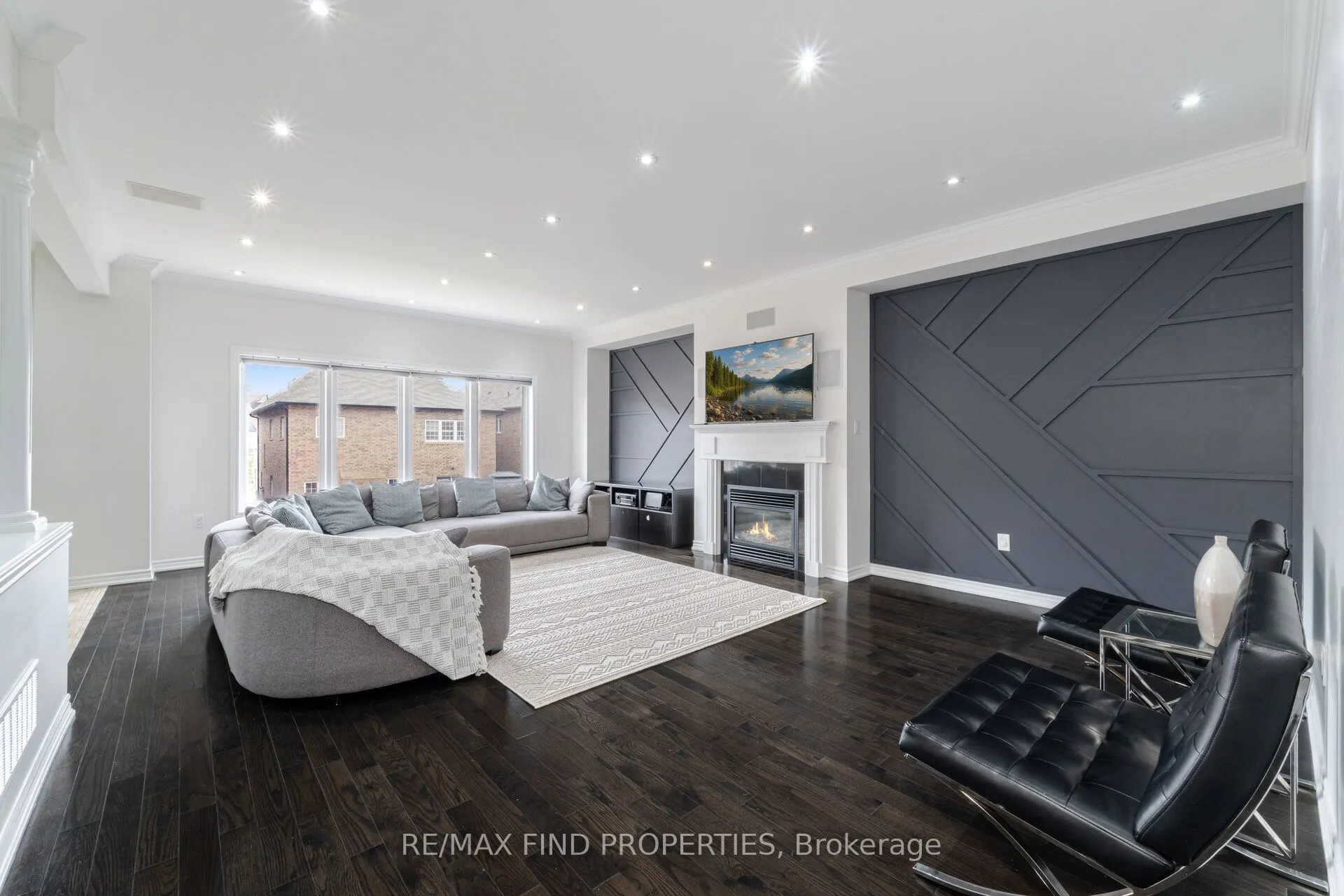 65 Monkton Circle