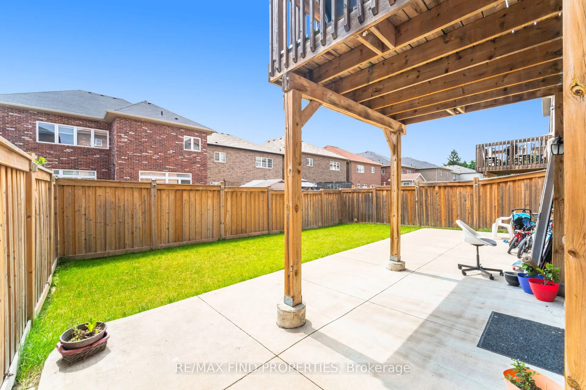 65 Monkton Circle
