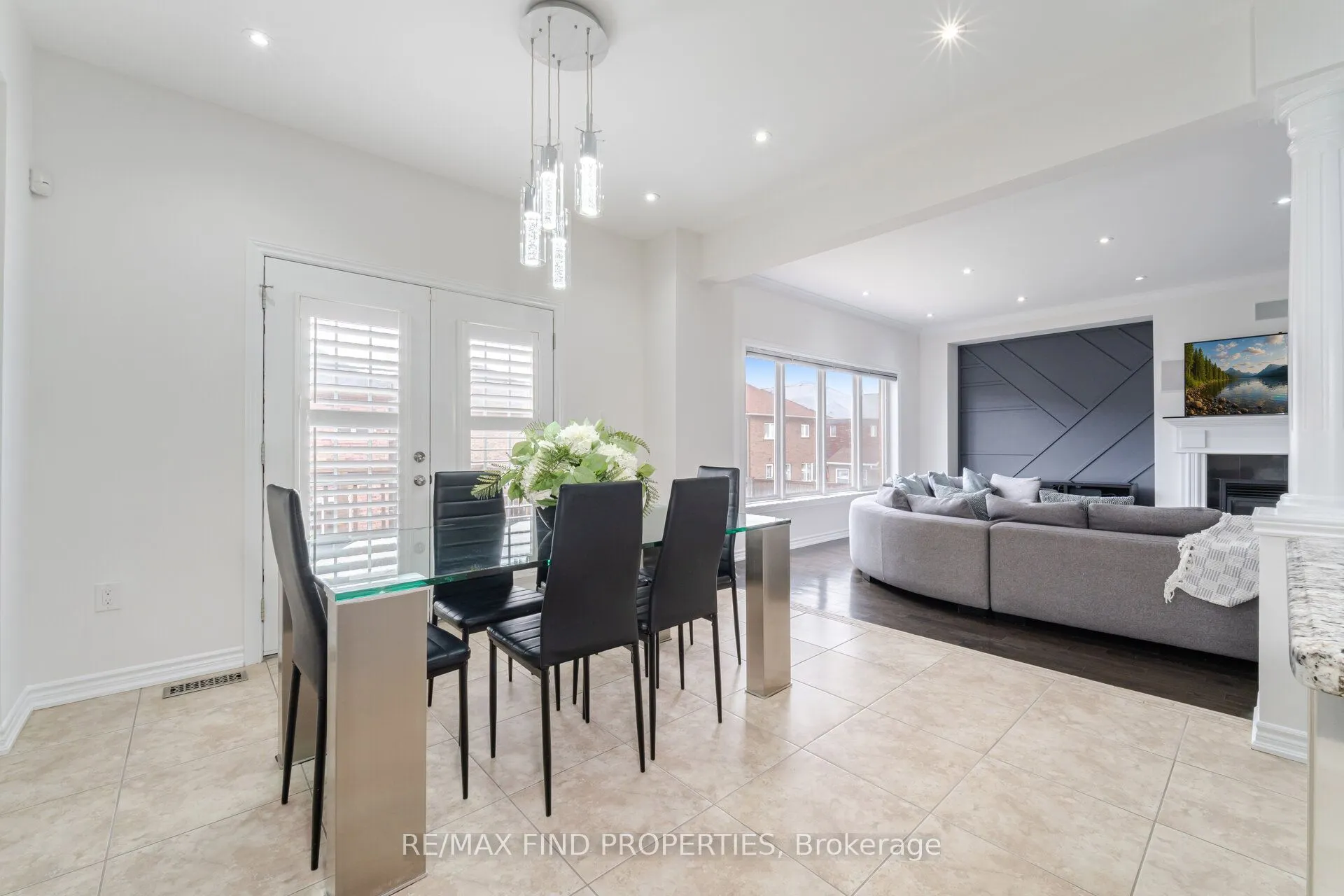 65 Monkton Circle