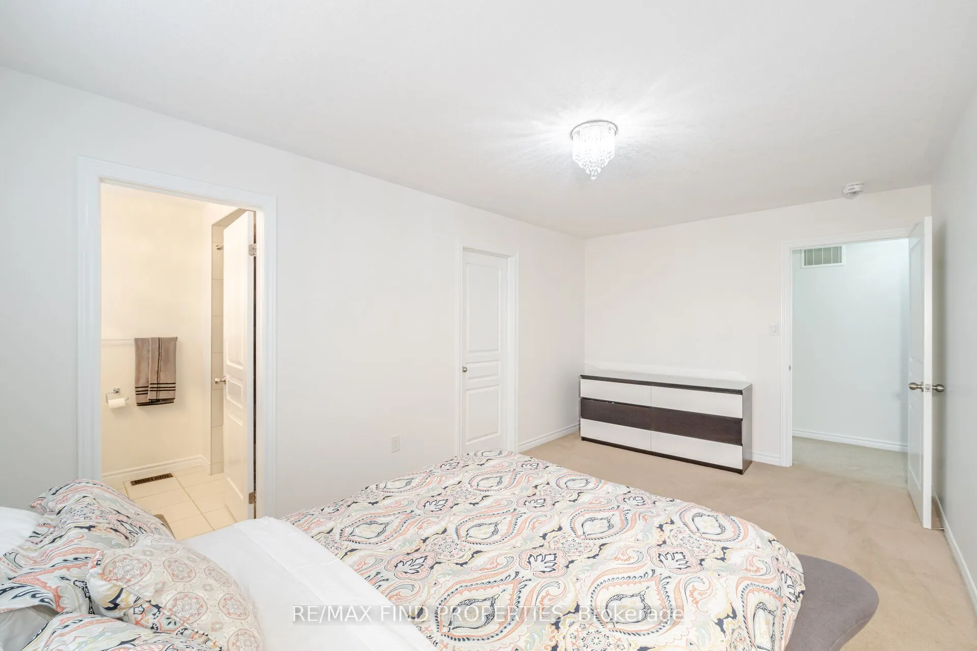 65 Monkton Circle