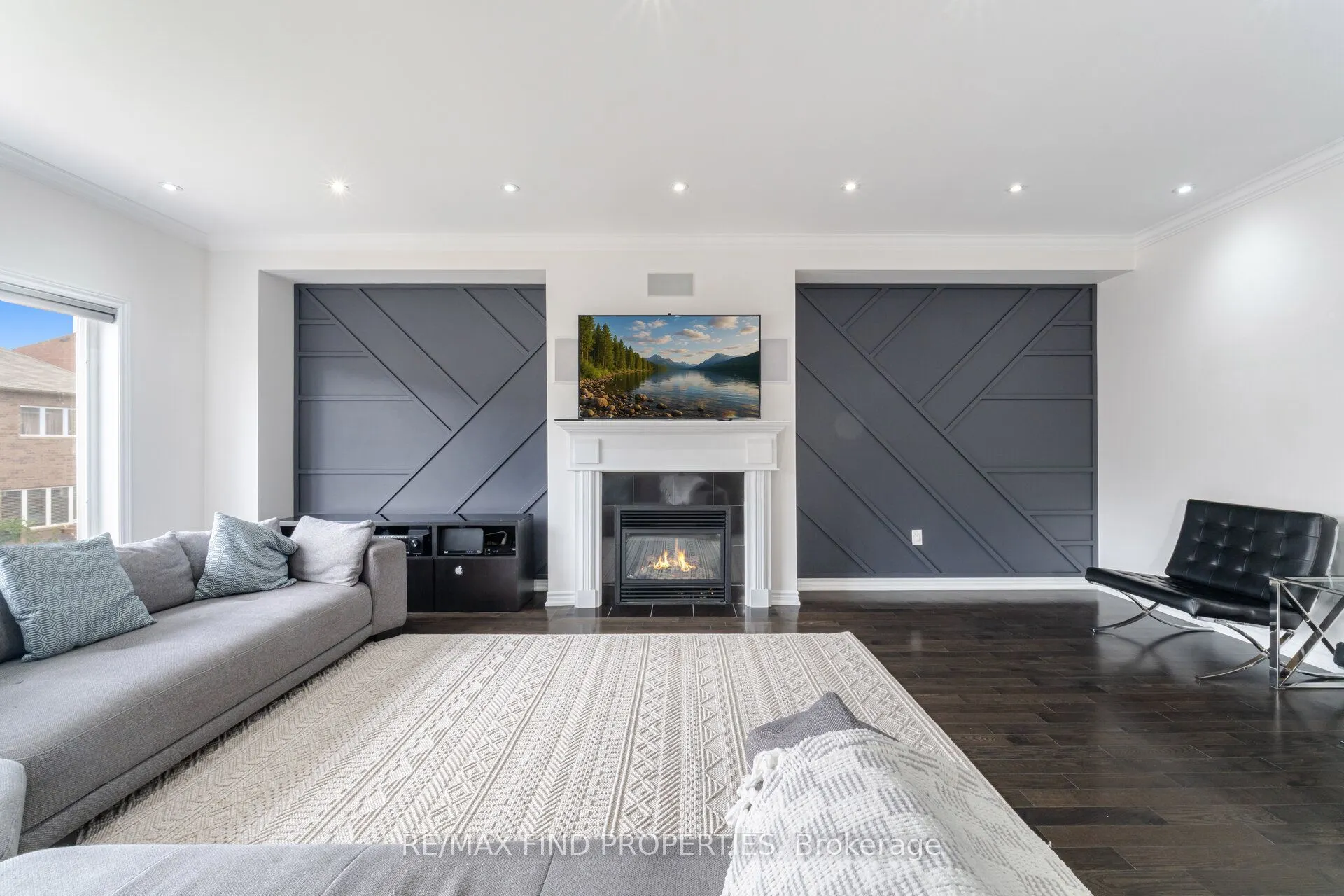 65 Monkton Circle