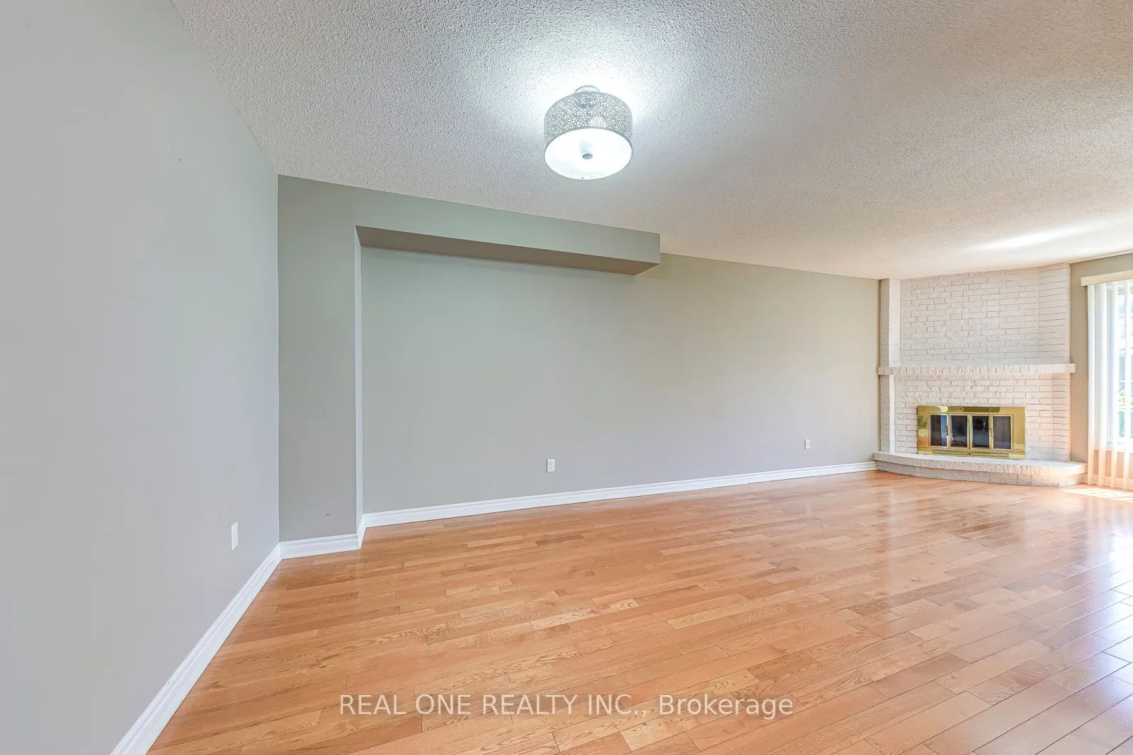 4050 Farrier Court