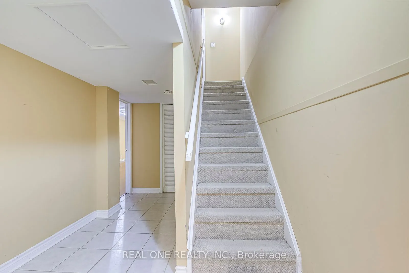 4050 Farrier Court