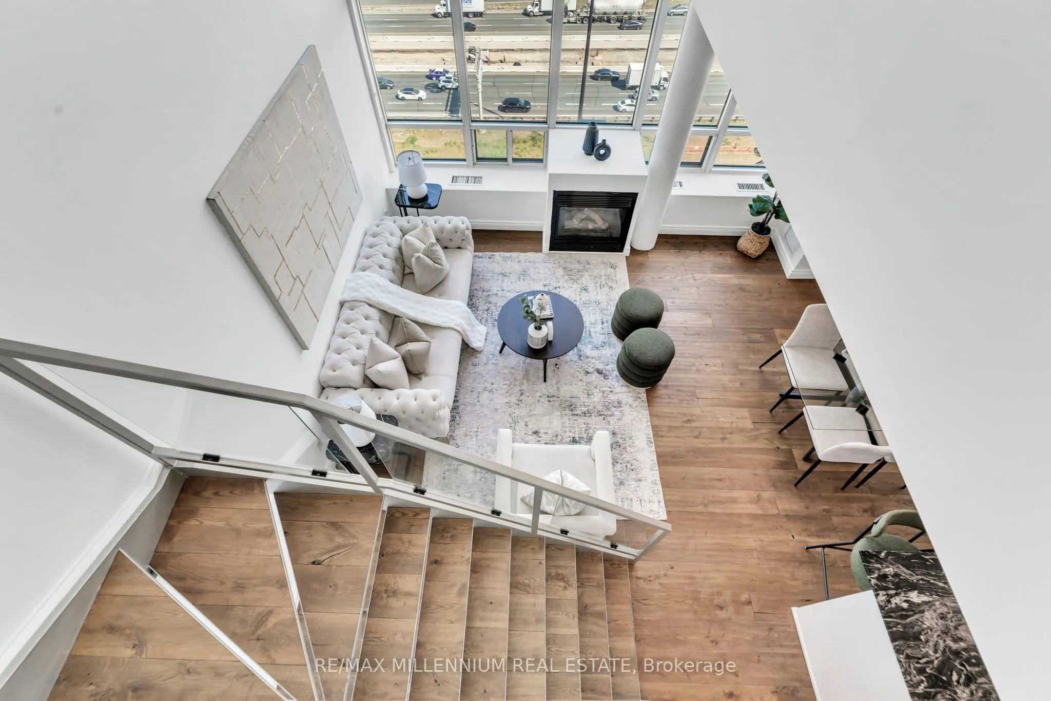 250 Manitoba Street, #818