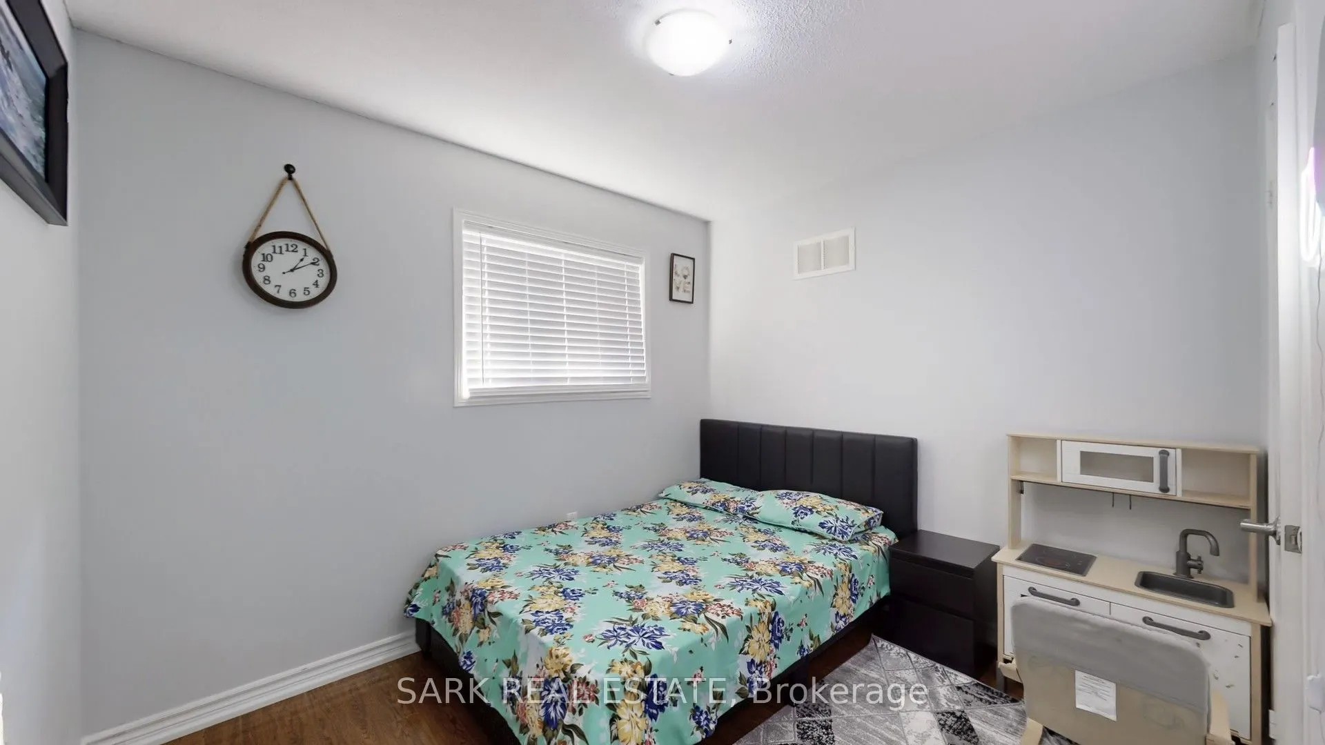 203 Sherwood Road