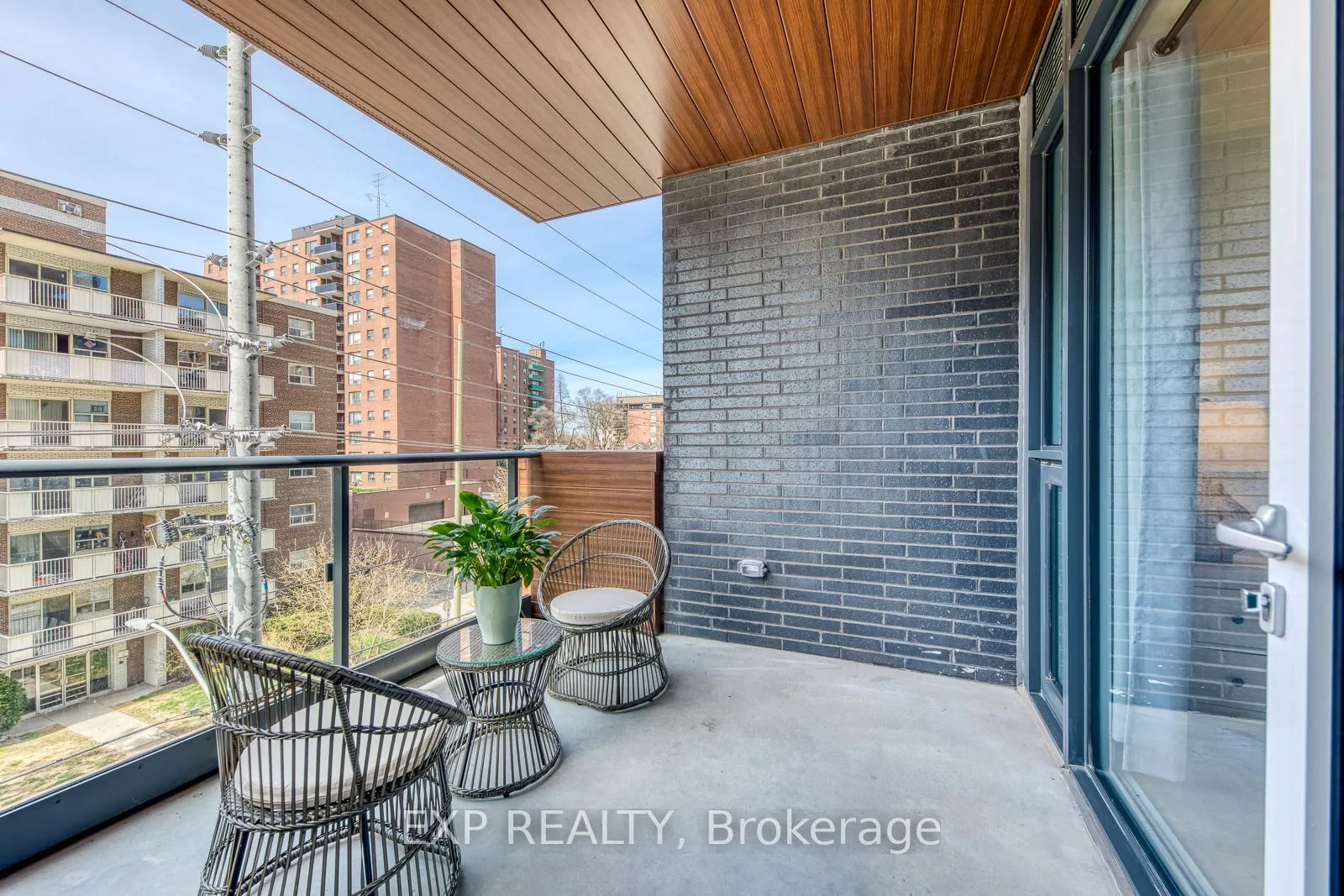 21 Park Street E, #312