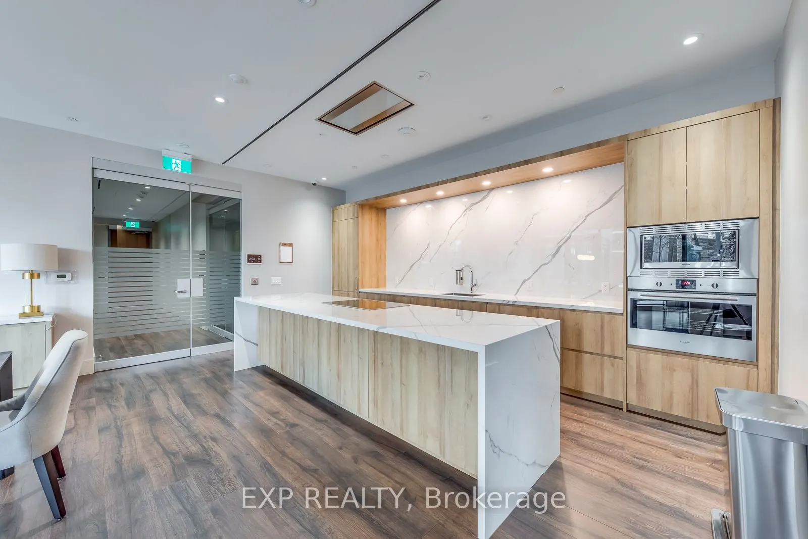 21 Park Street E, #312