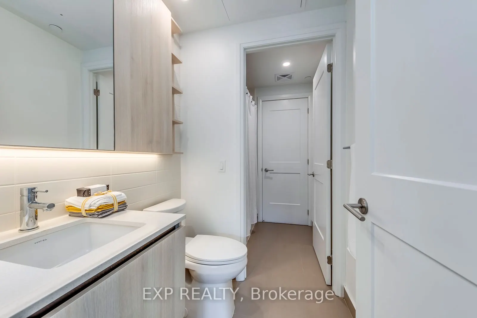 21 Park Street E, #312