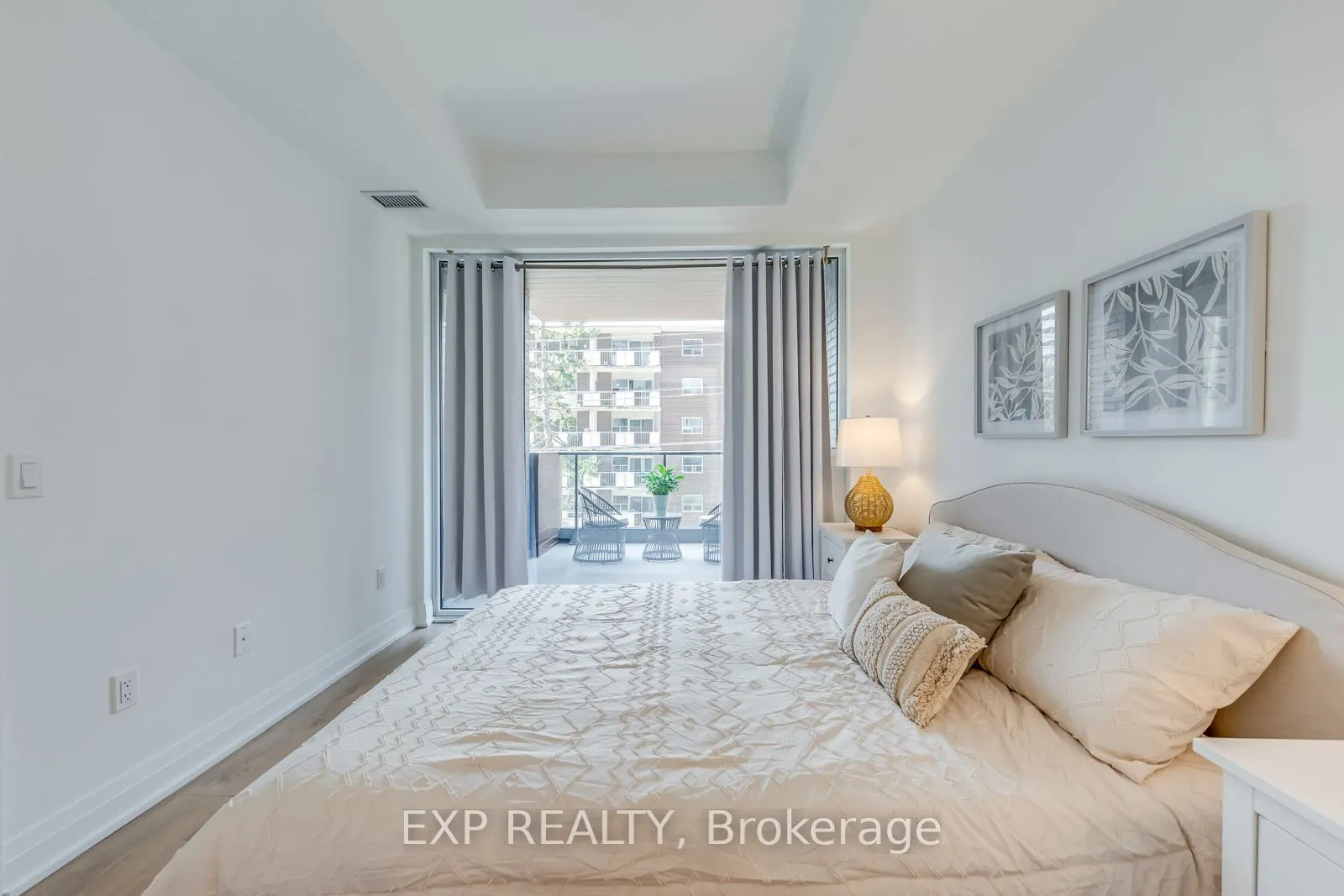 21 Park Street E, #312