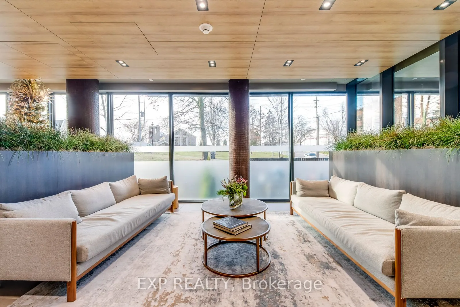 21 Park Street E, #312