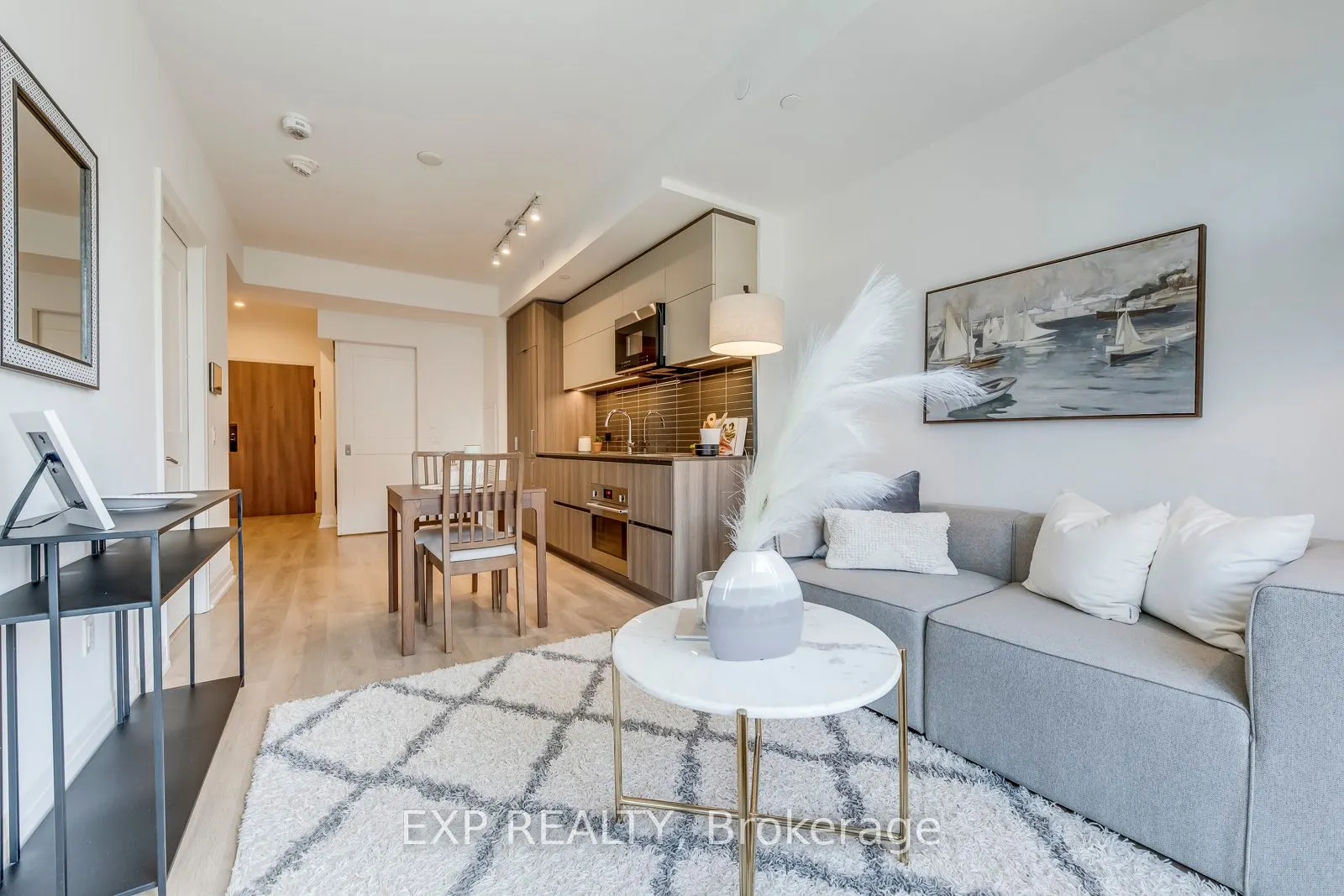 21 Park Street E, #312