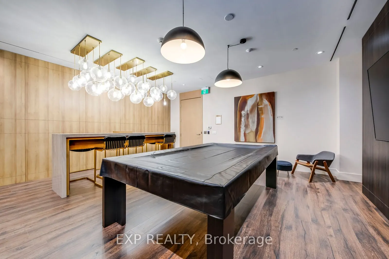 21 Park Street E, #312
