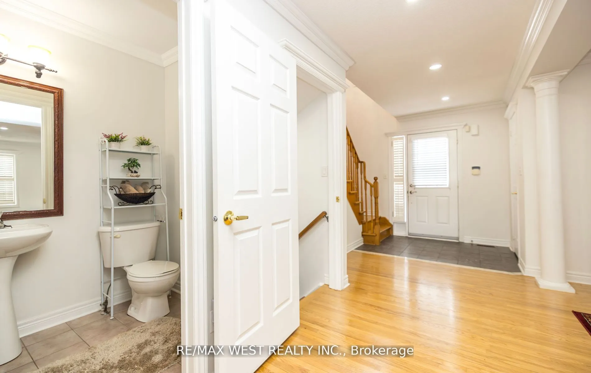 56 Meadow Oak Place