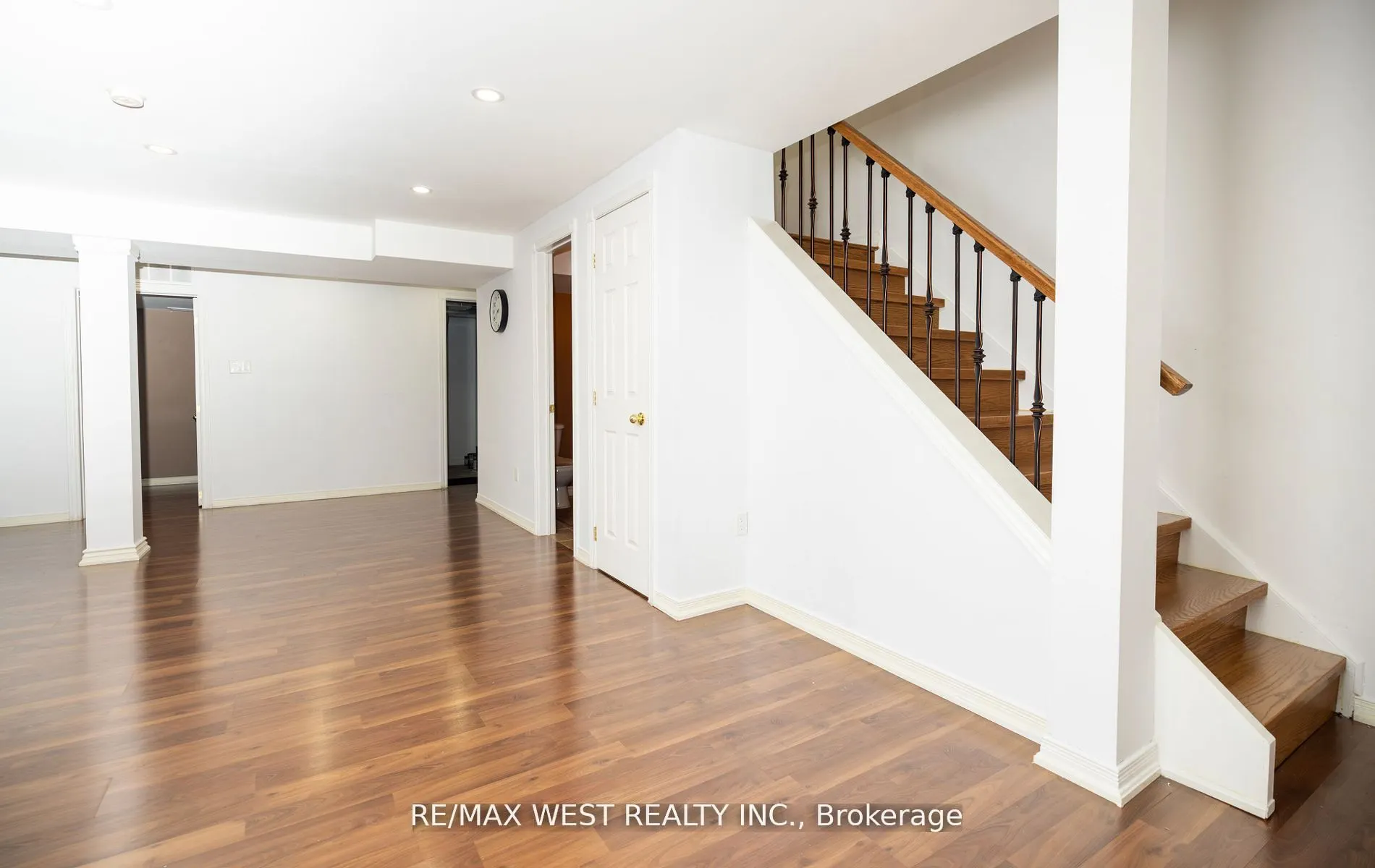 56 Meadow Oak Place