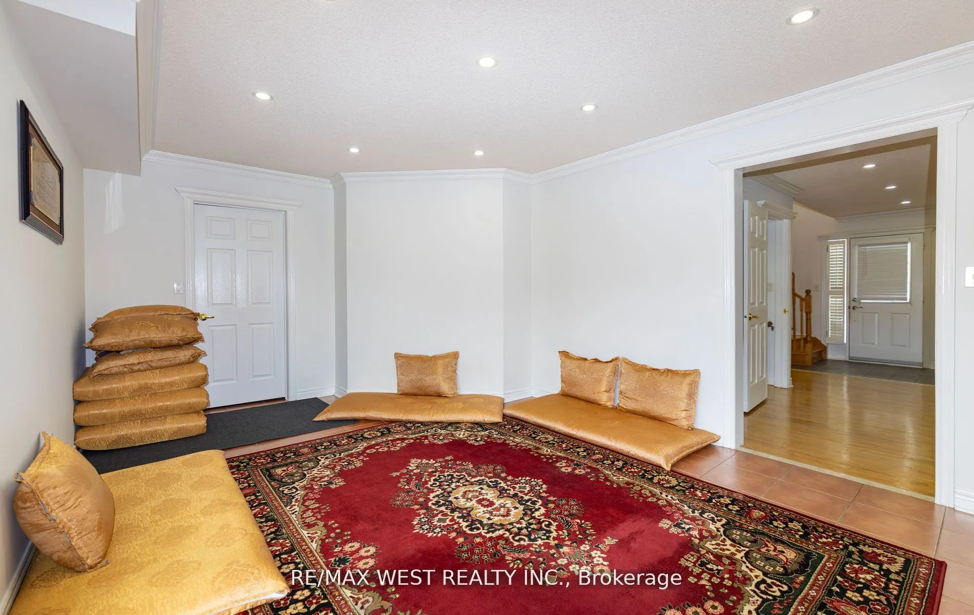56 Meadow Oak Place