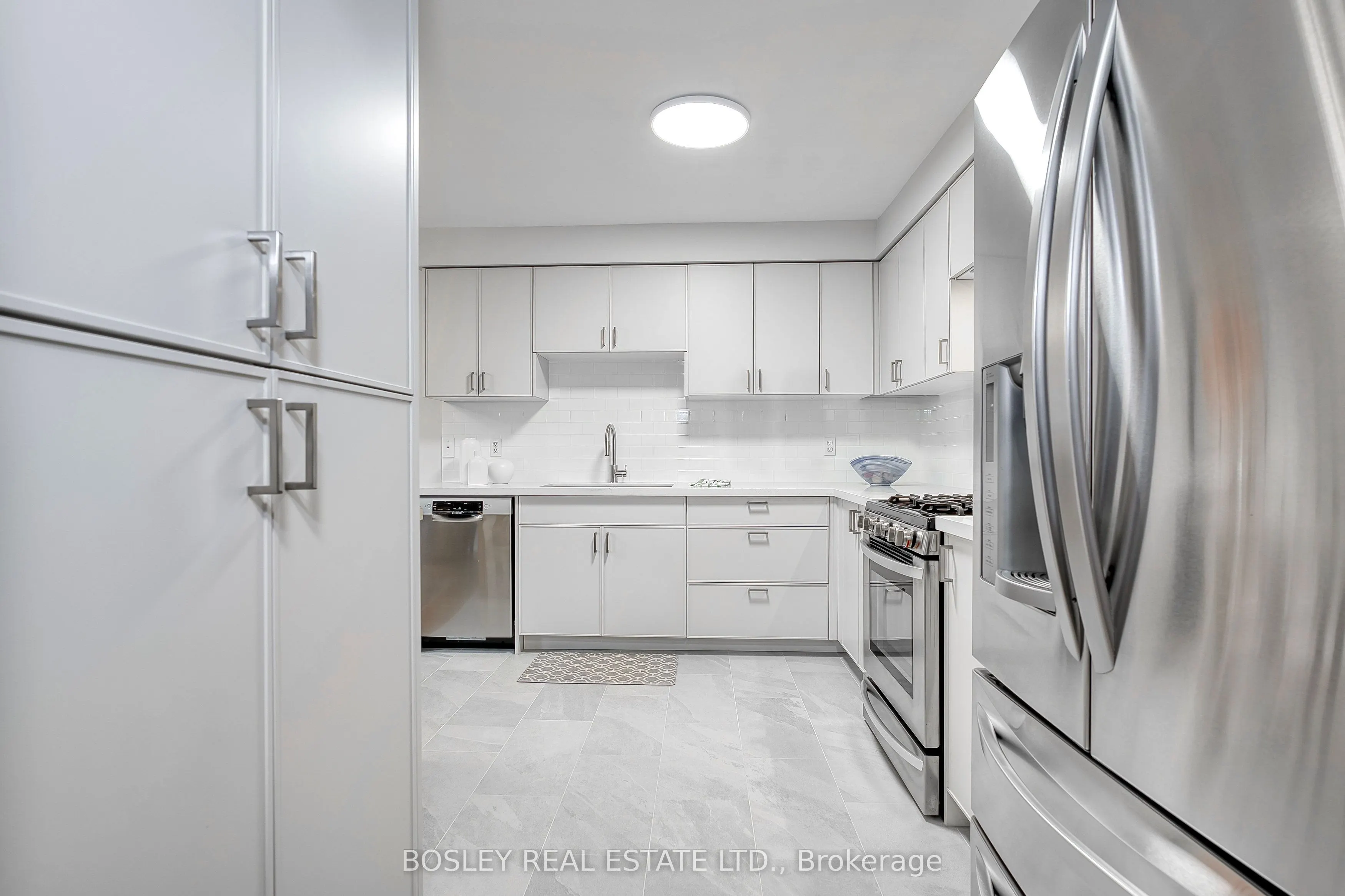 2104 White Dove Circle