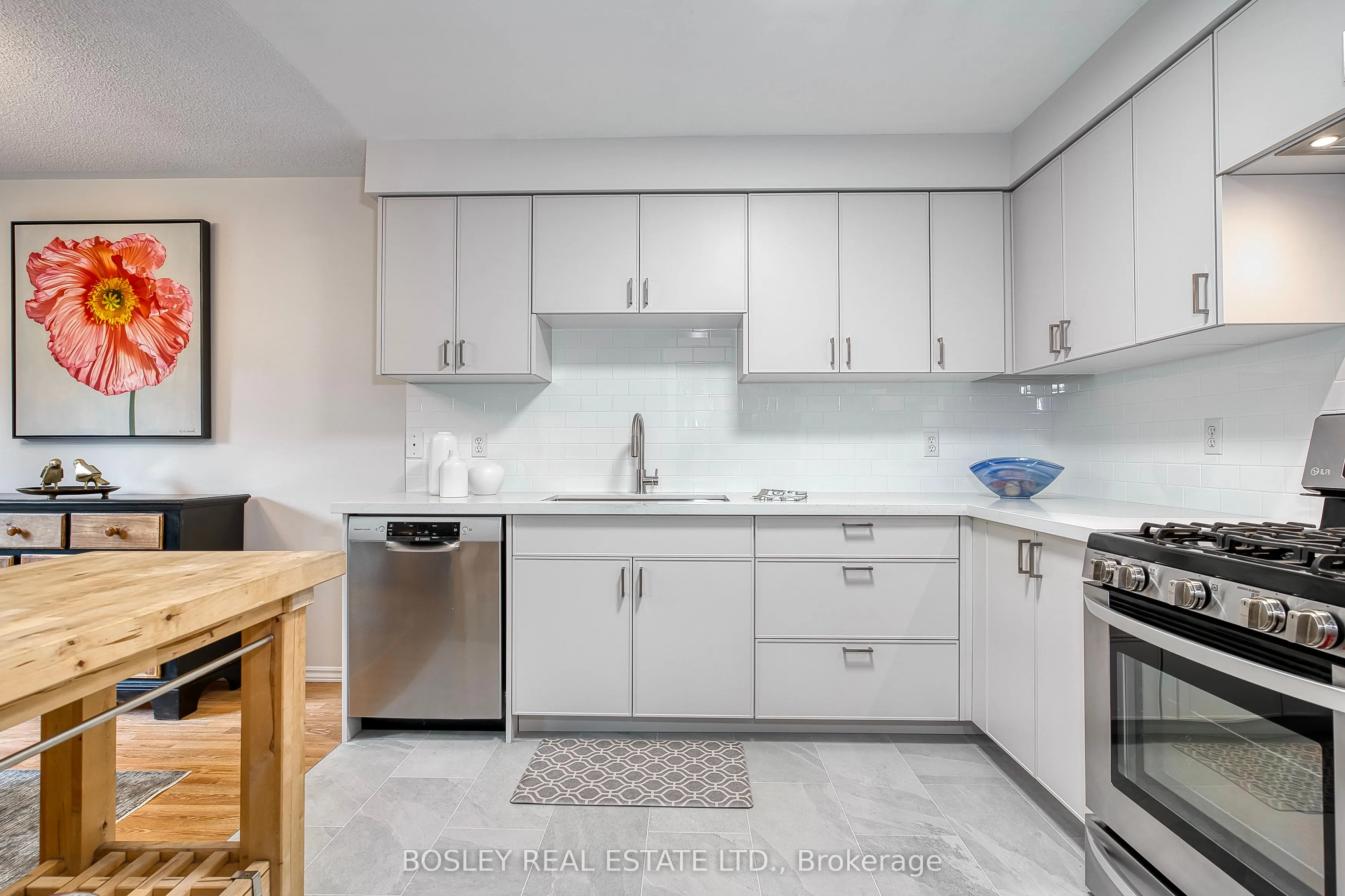 2104 White Dove Circle