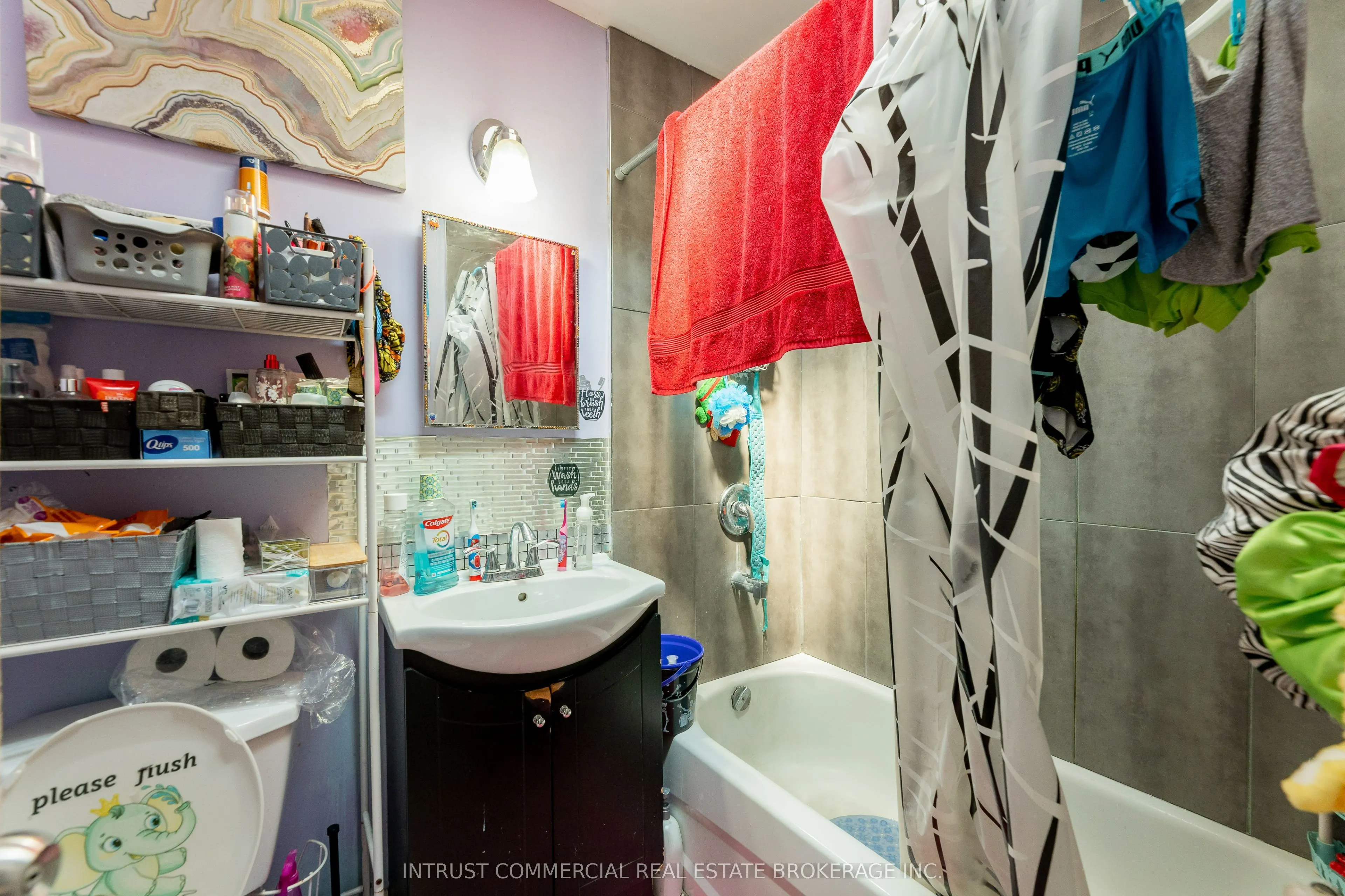 2544 Eglinton Avenue W