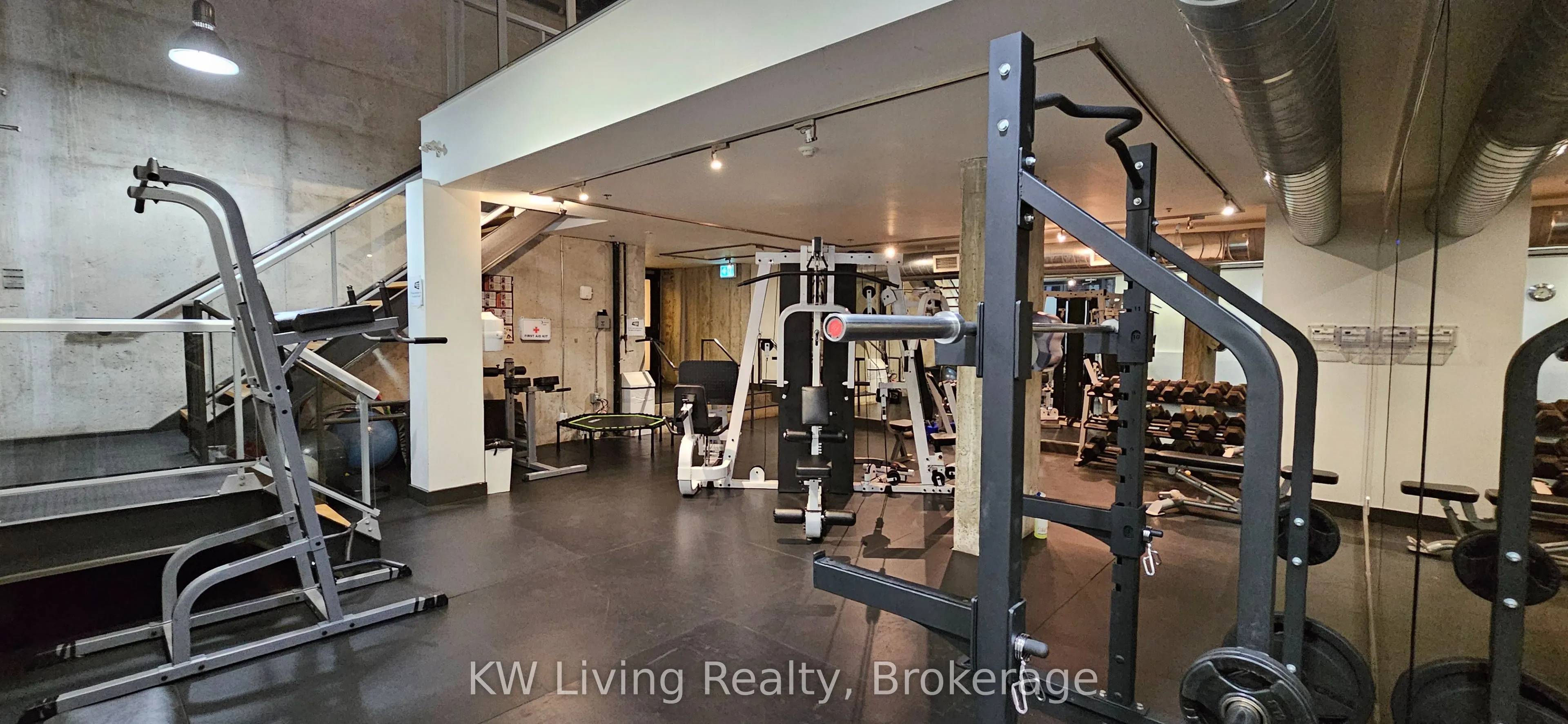 363 Sorauren Avenue, #318