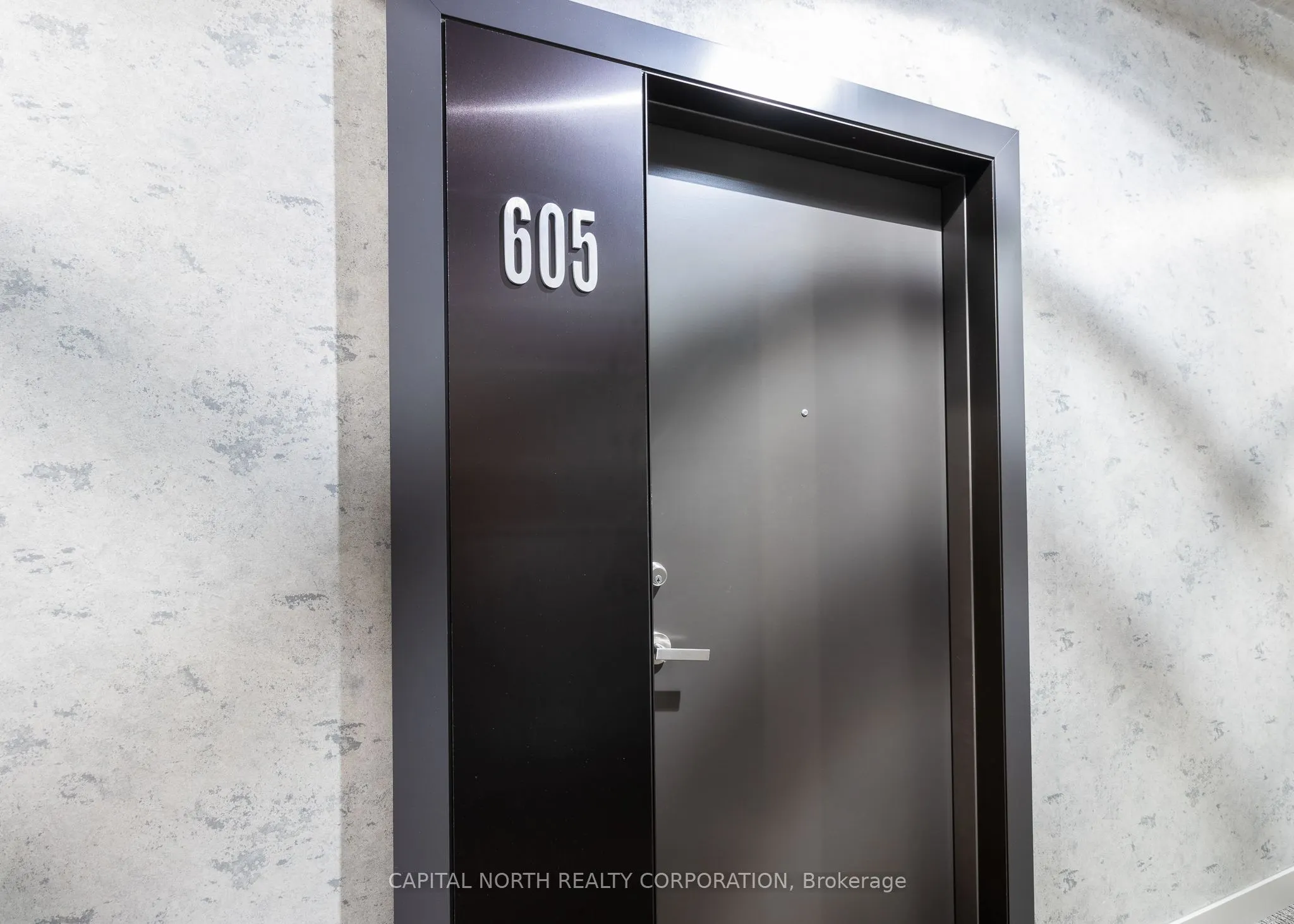 1990 Bloor Street W, #605
