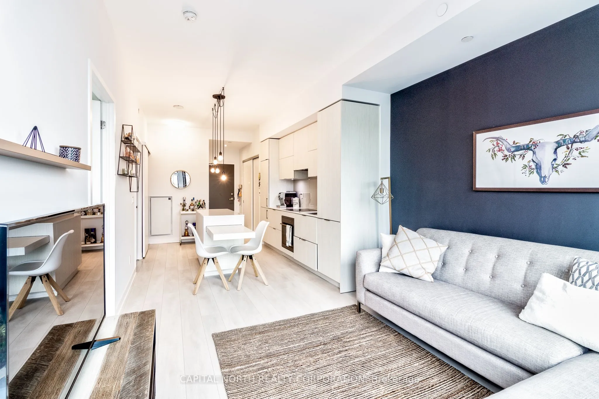 1990 Bloor Street W, #605