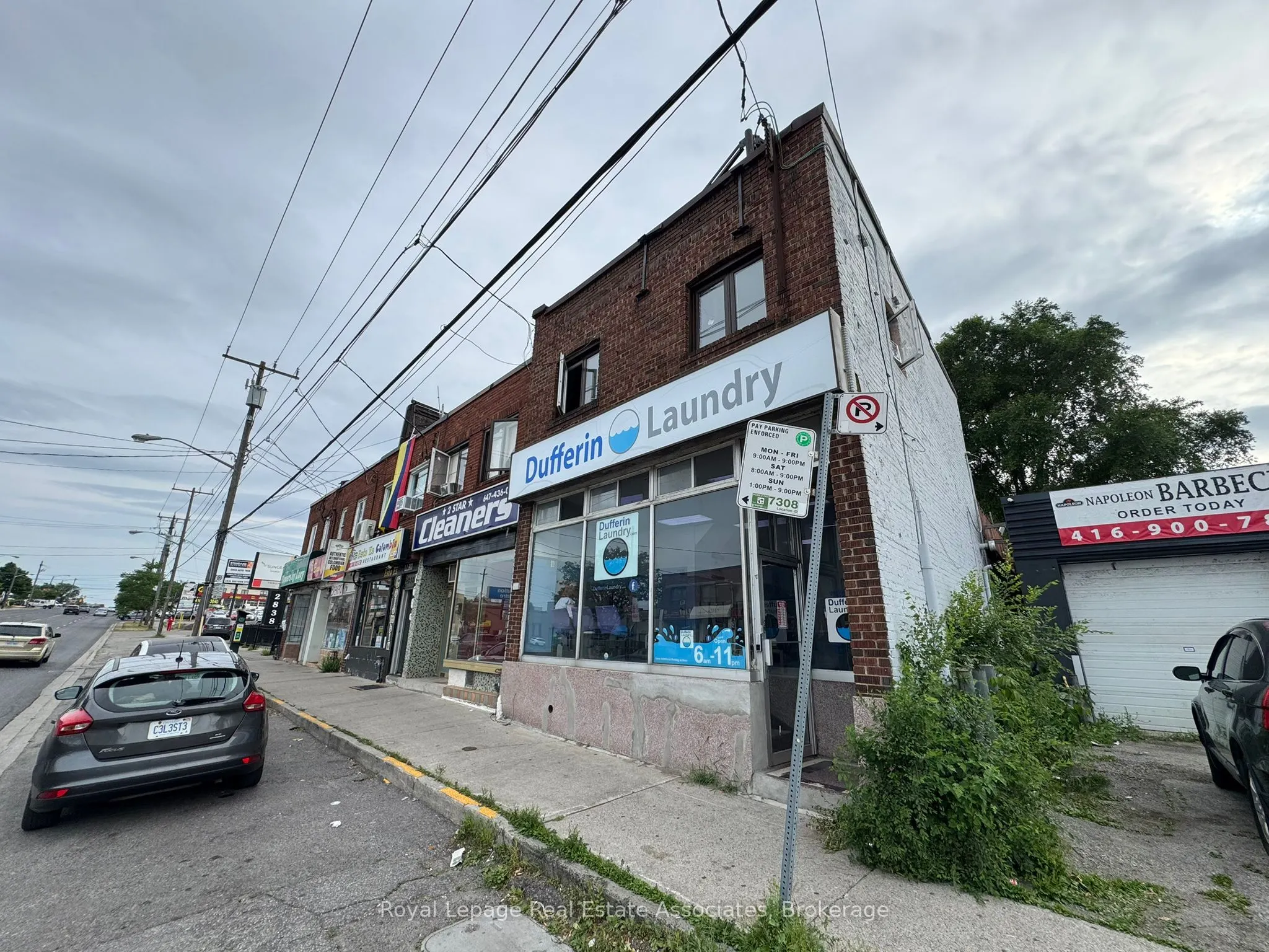 2850 Dufferin Street