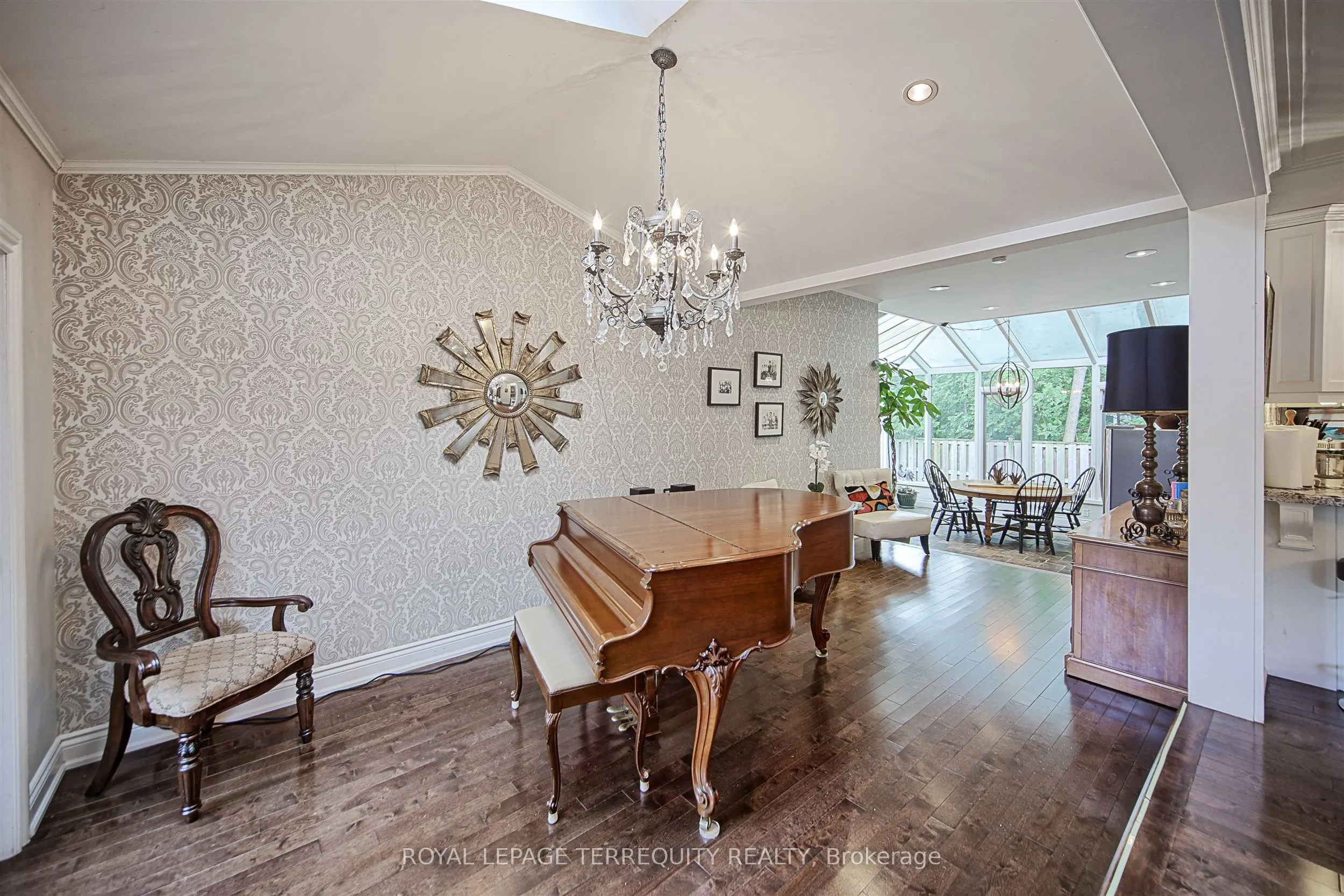 1412 Glenwood Drive