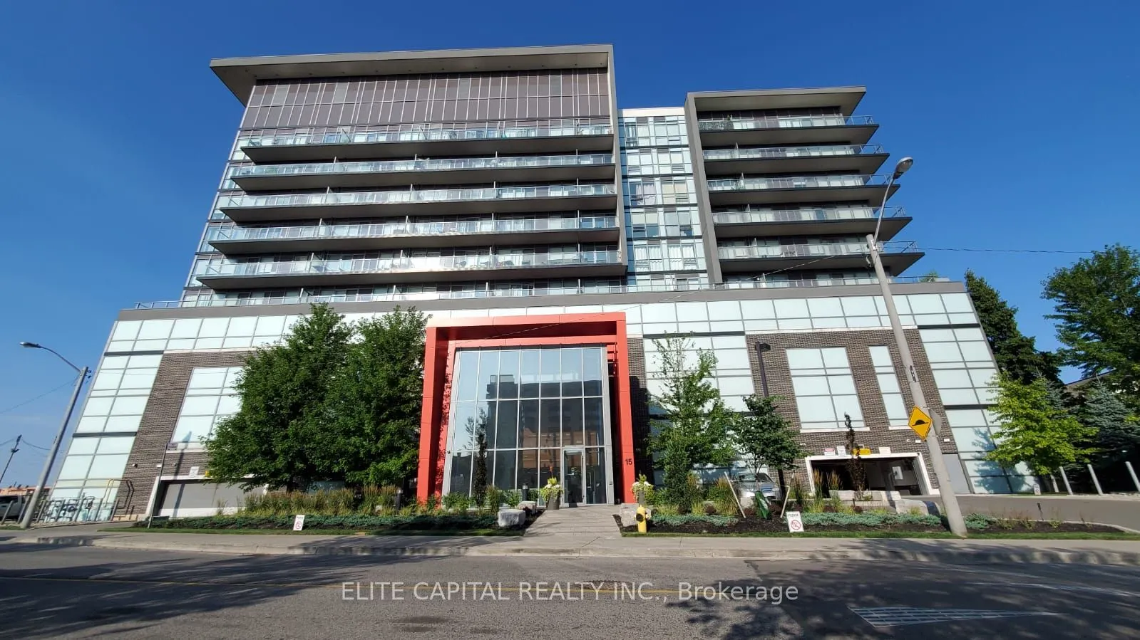 15 James Finlay Way, #904