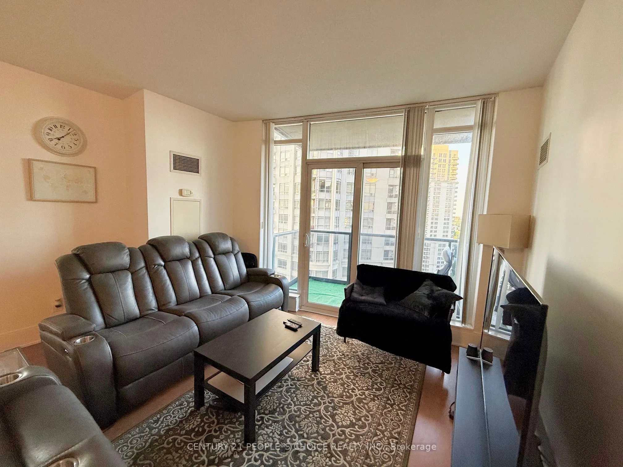 330 Burnhamthorpe Road W, #1807
