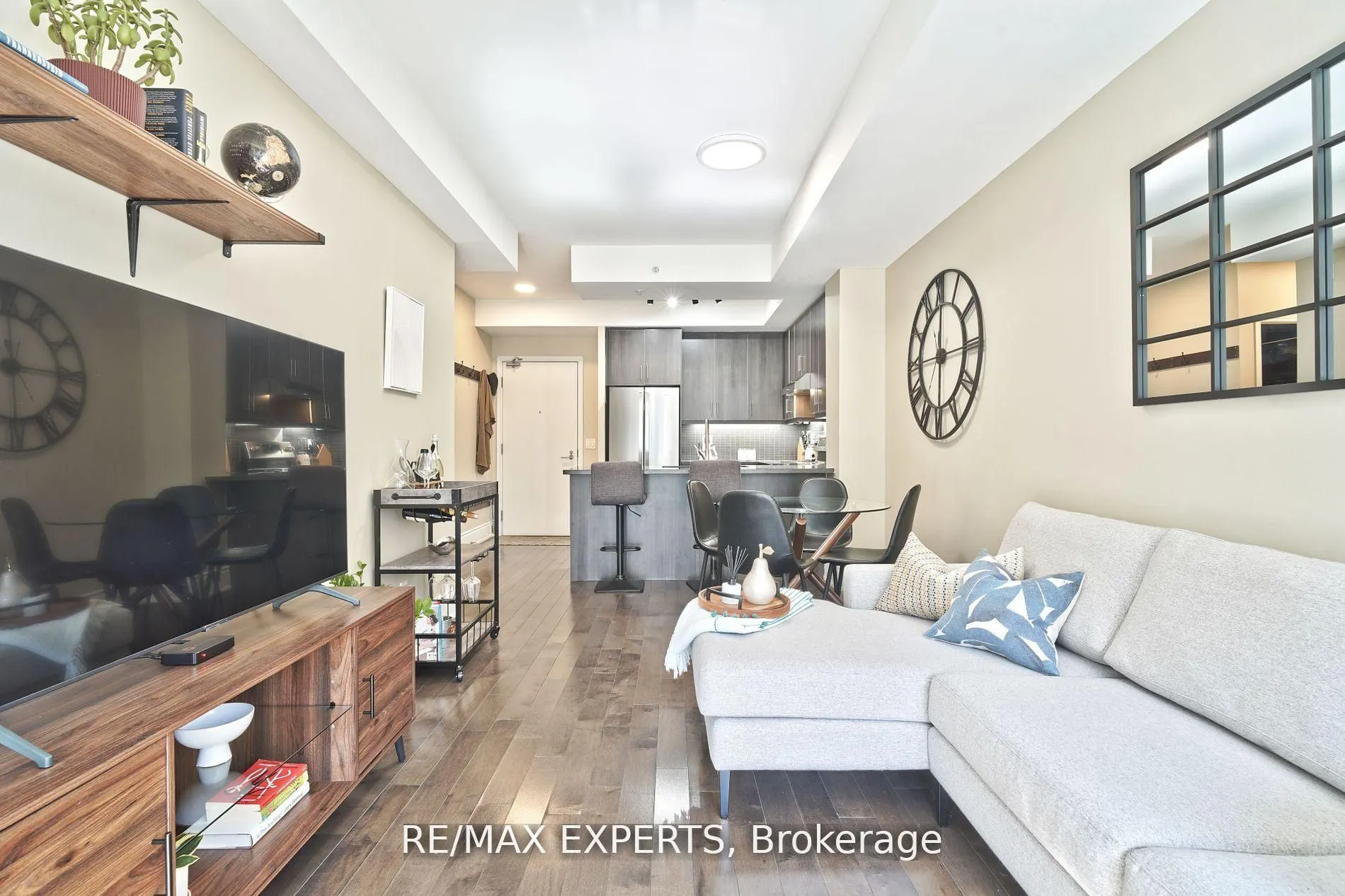 15 James Finlay Way, #1017