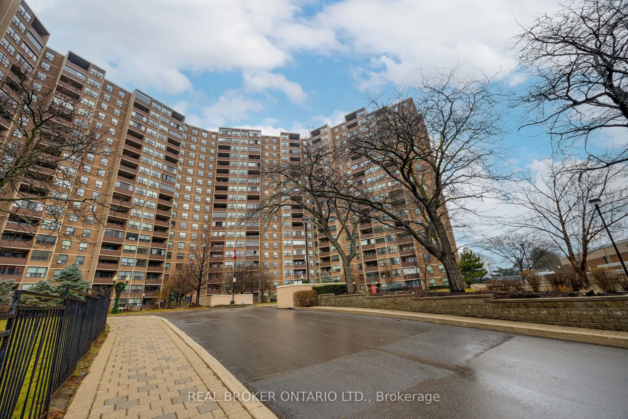 716 The West Mall, #309