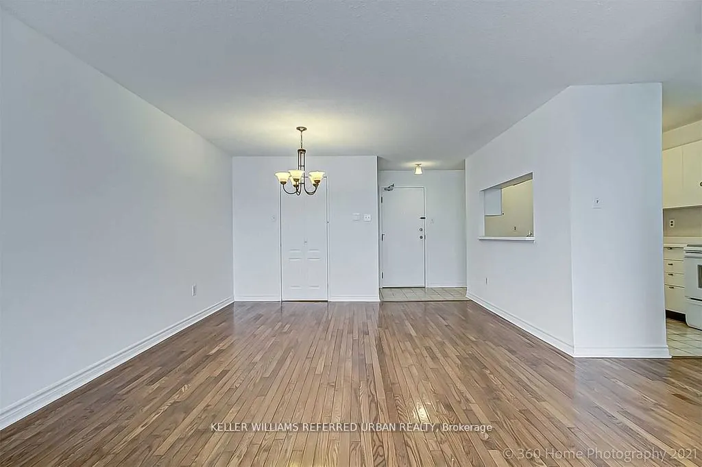 4185 Shipp Drive, #211