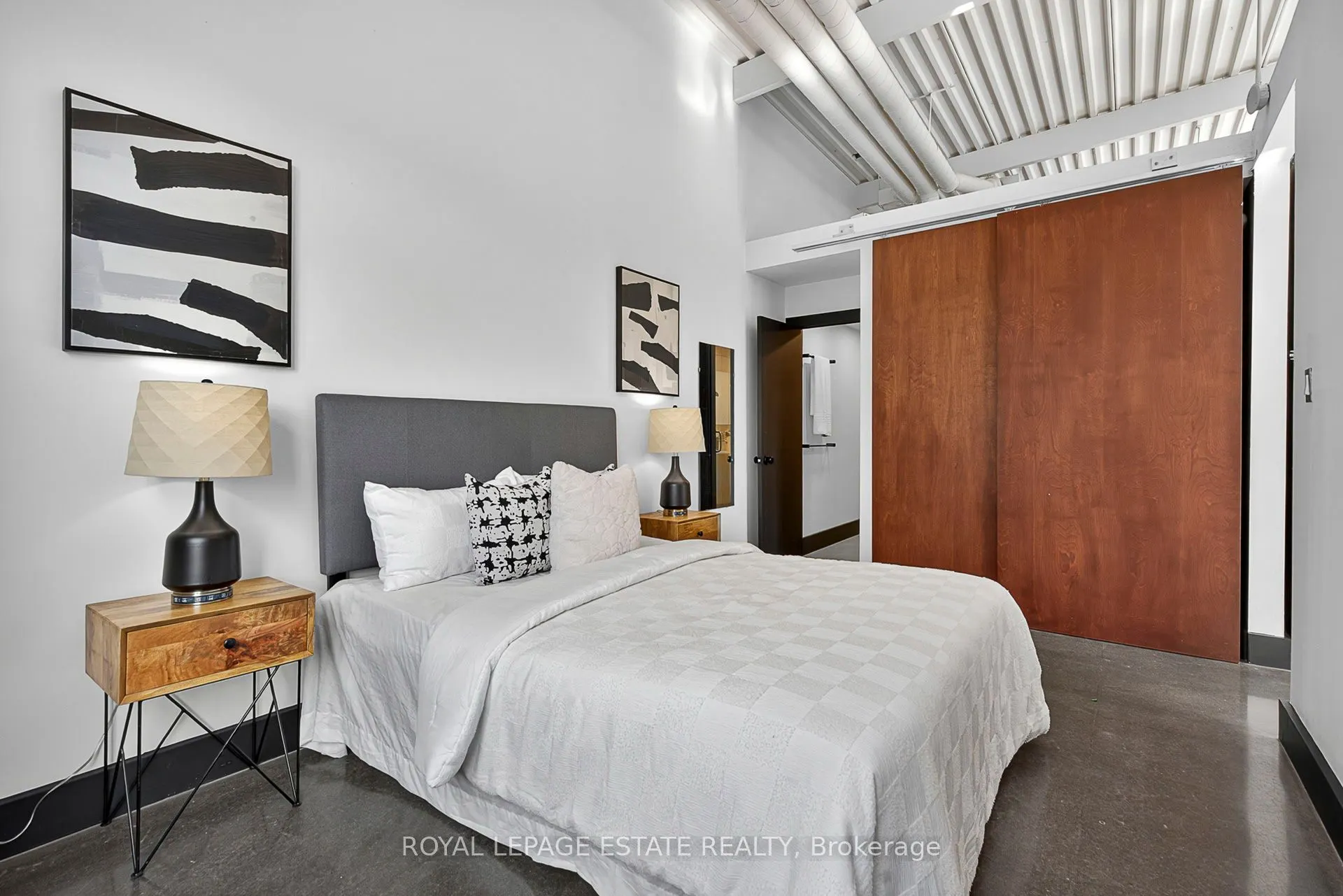 550 Hopewell Avenue, #301