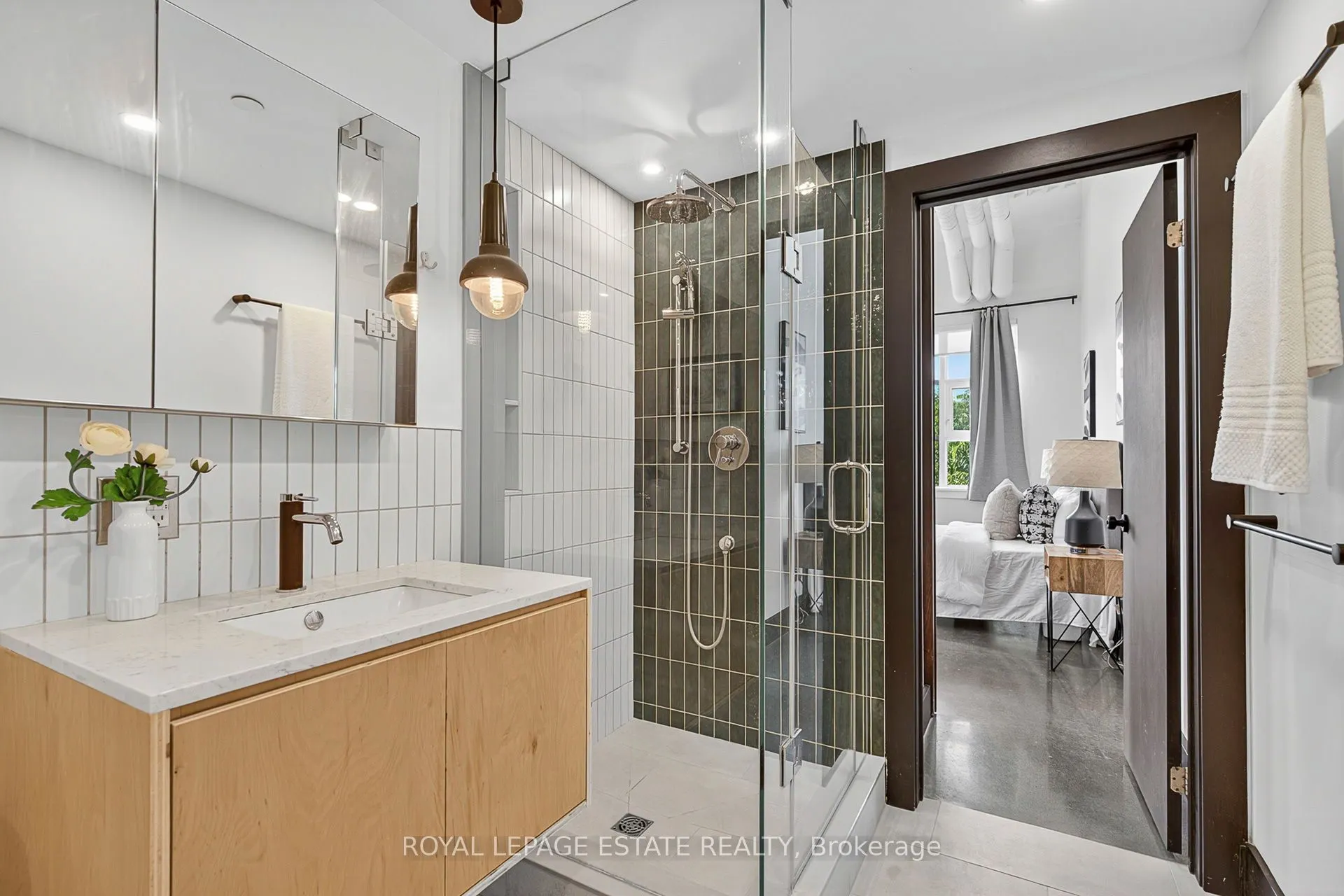 550 Hopewell Avenue, #301