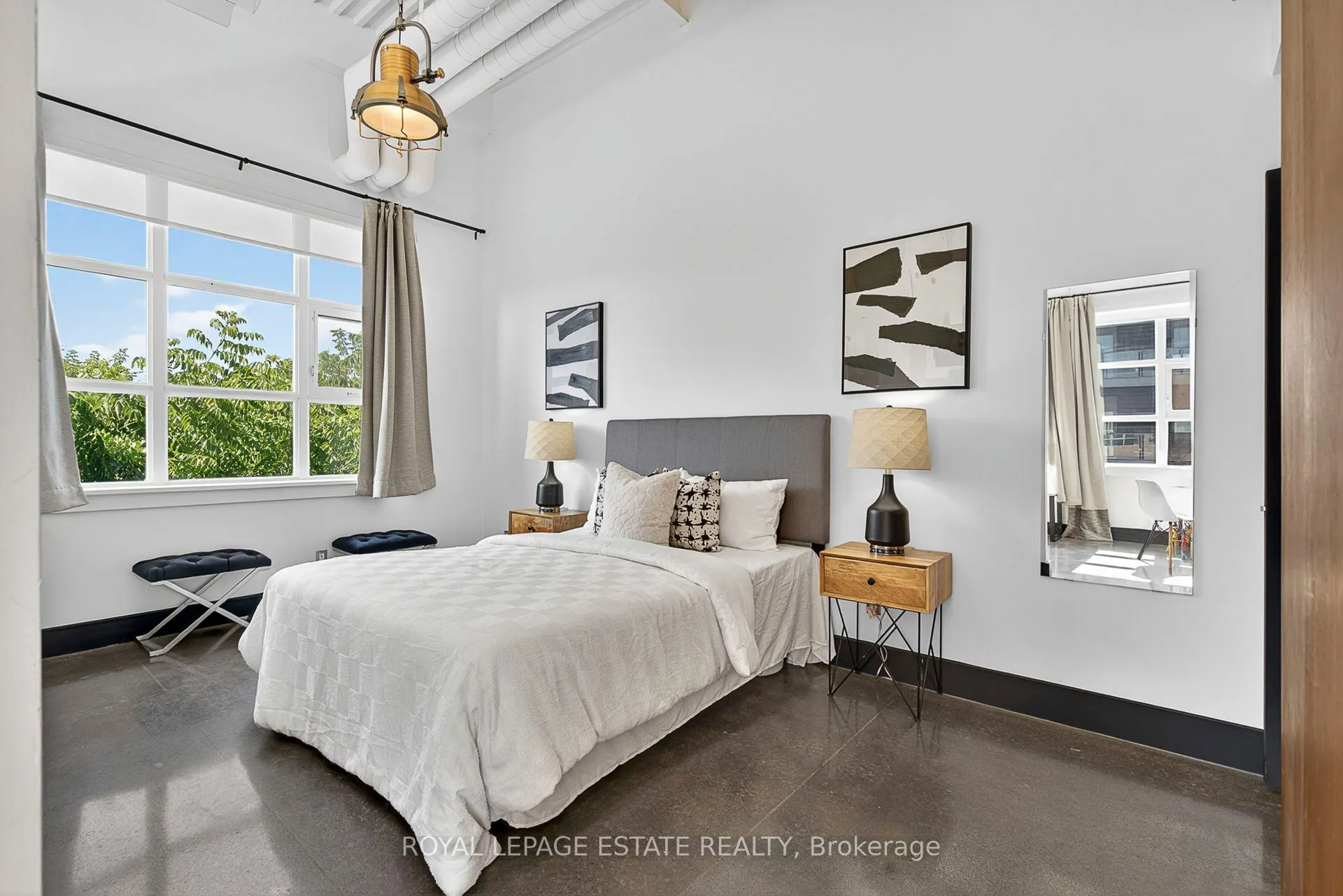 550 Hopewell Avenue, #301