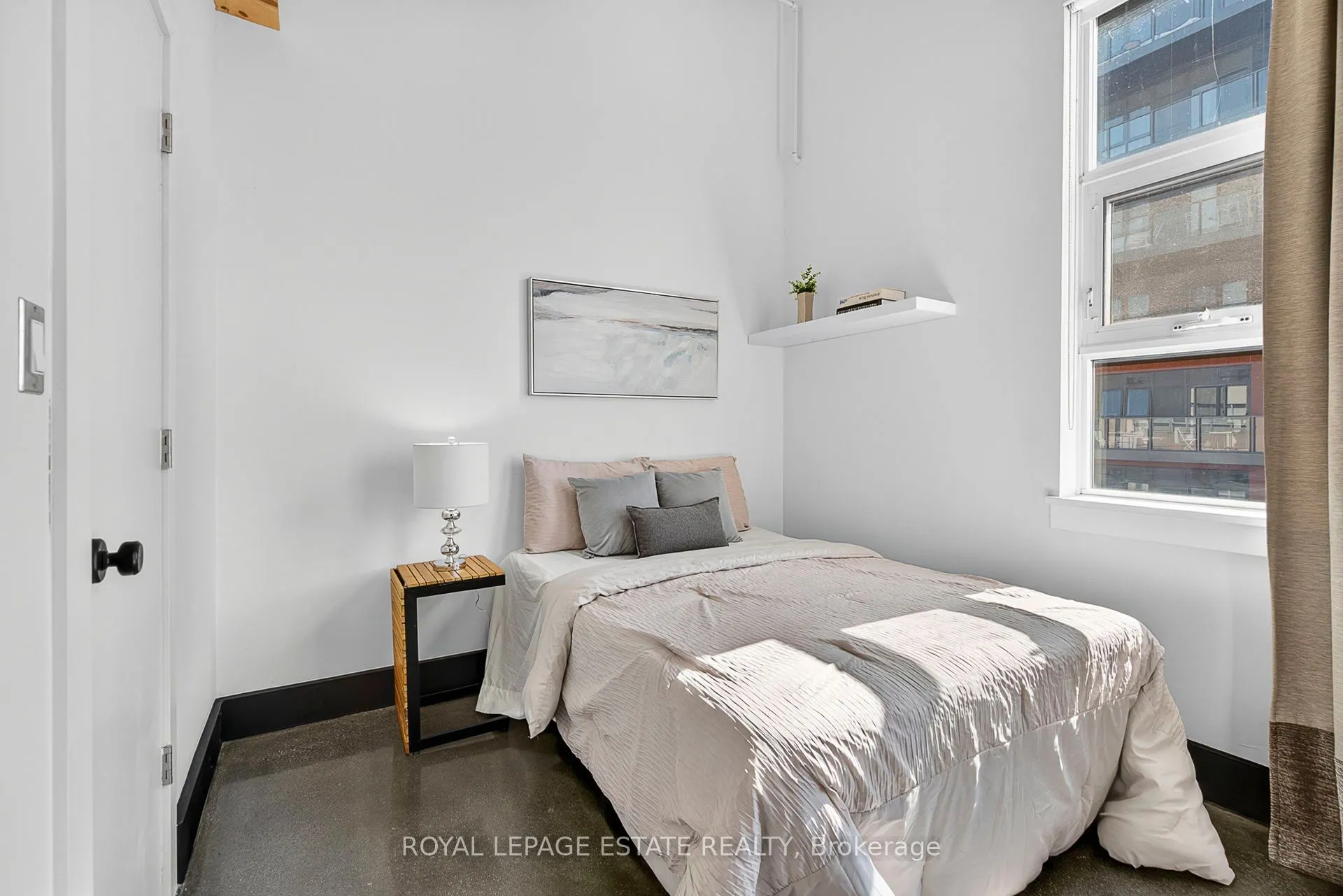 550 Hopewell Avenue, #301