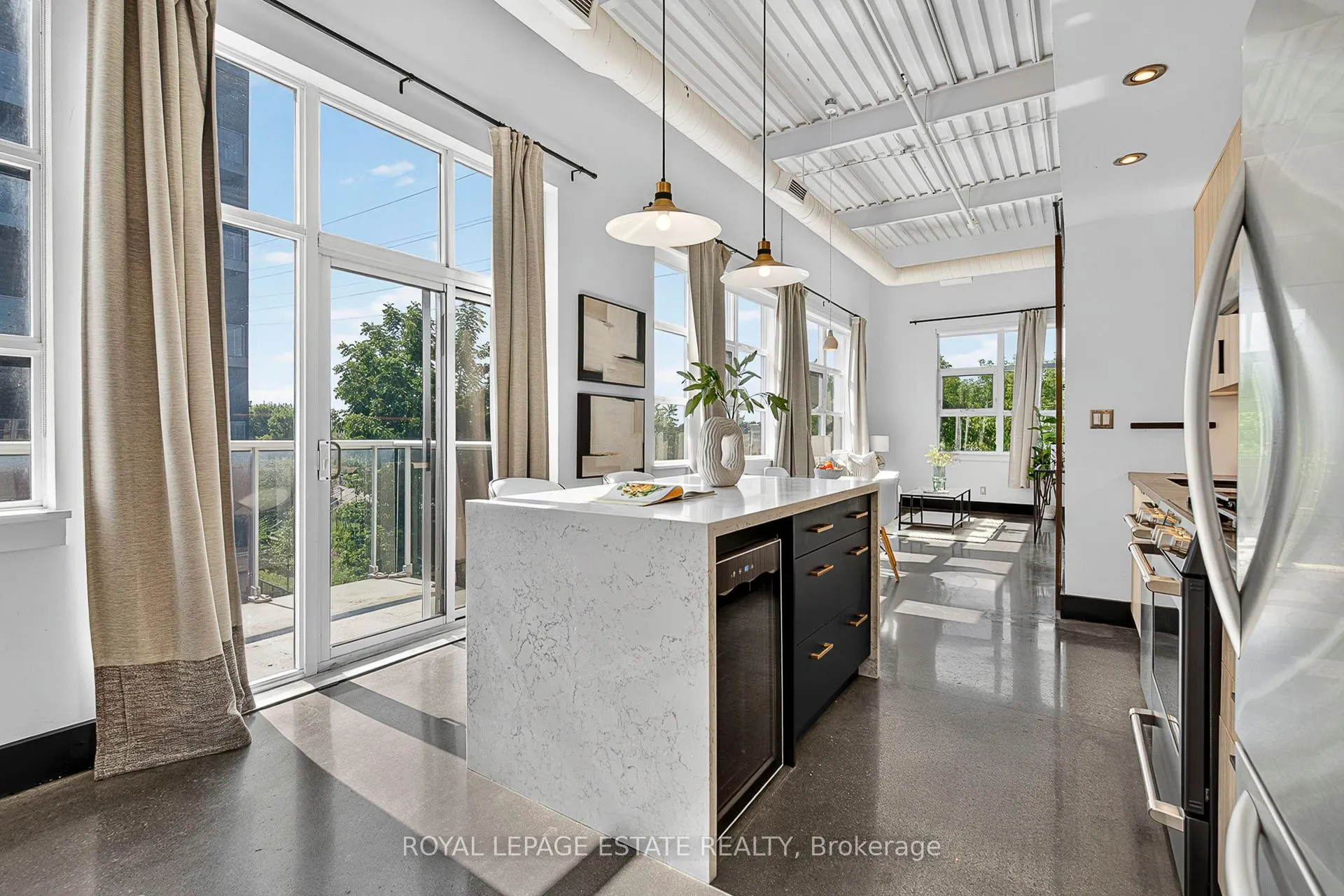 550 Hopewell Avenue, #301