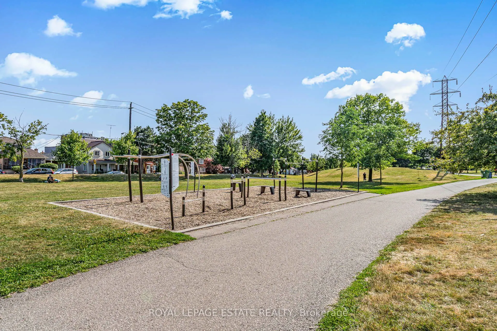 550 Hopewell Avenue, #301