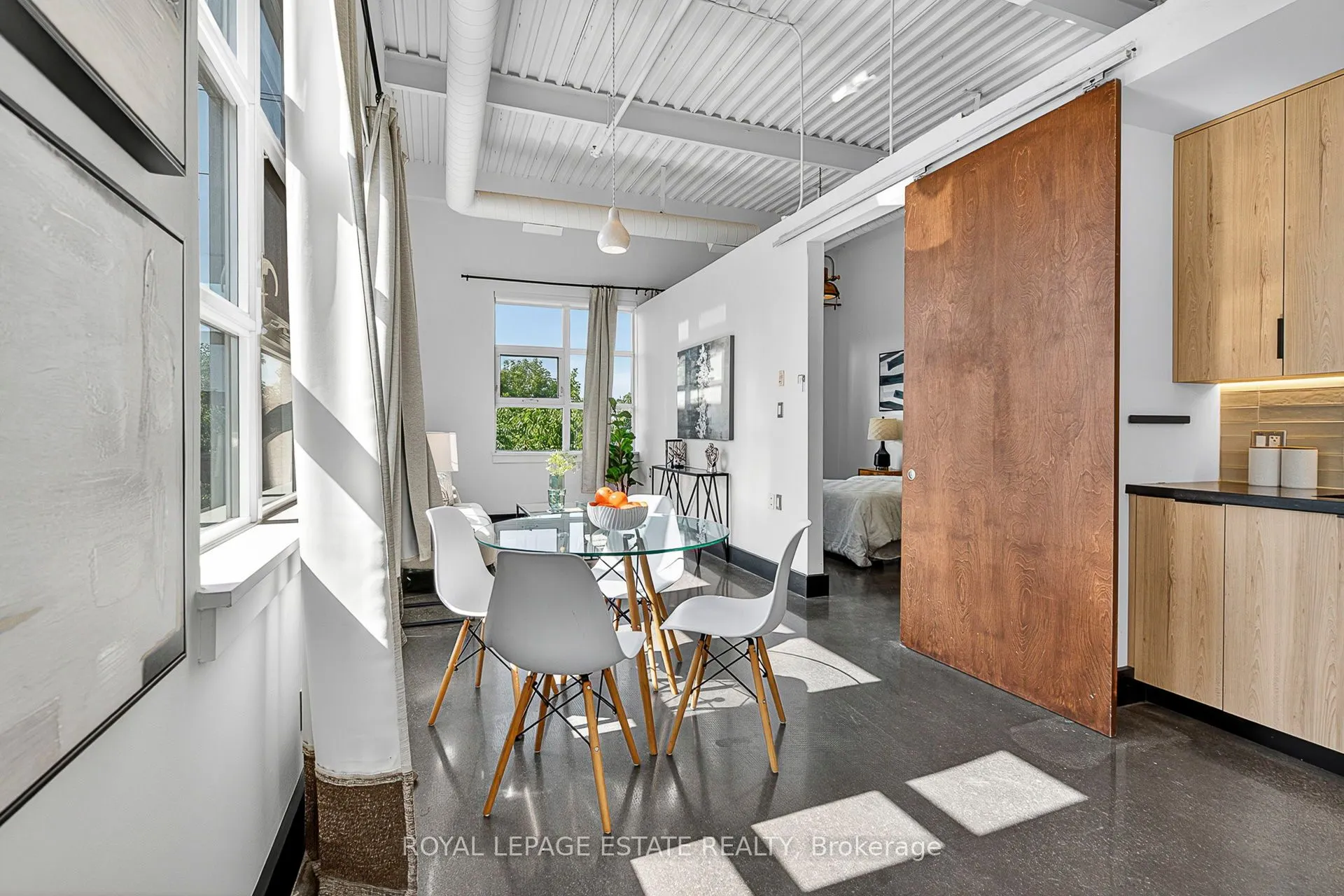 550 Hopewell Avenue, #301