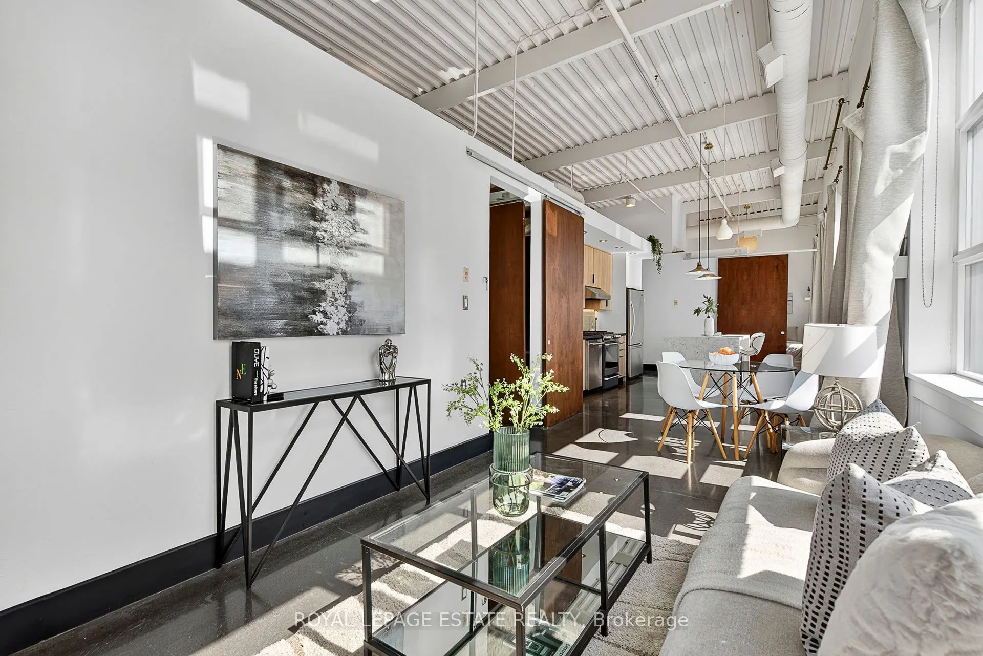 550 Hopewell Avenue, #301