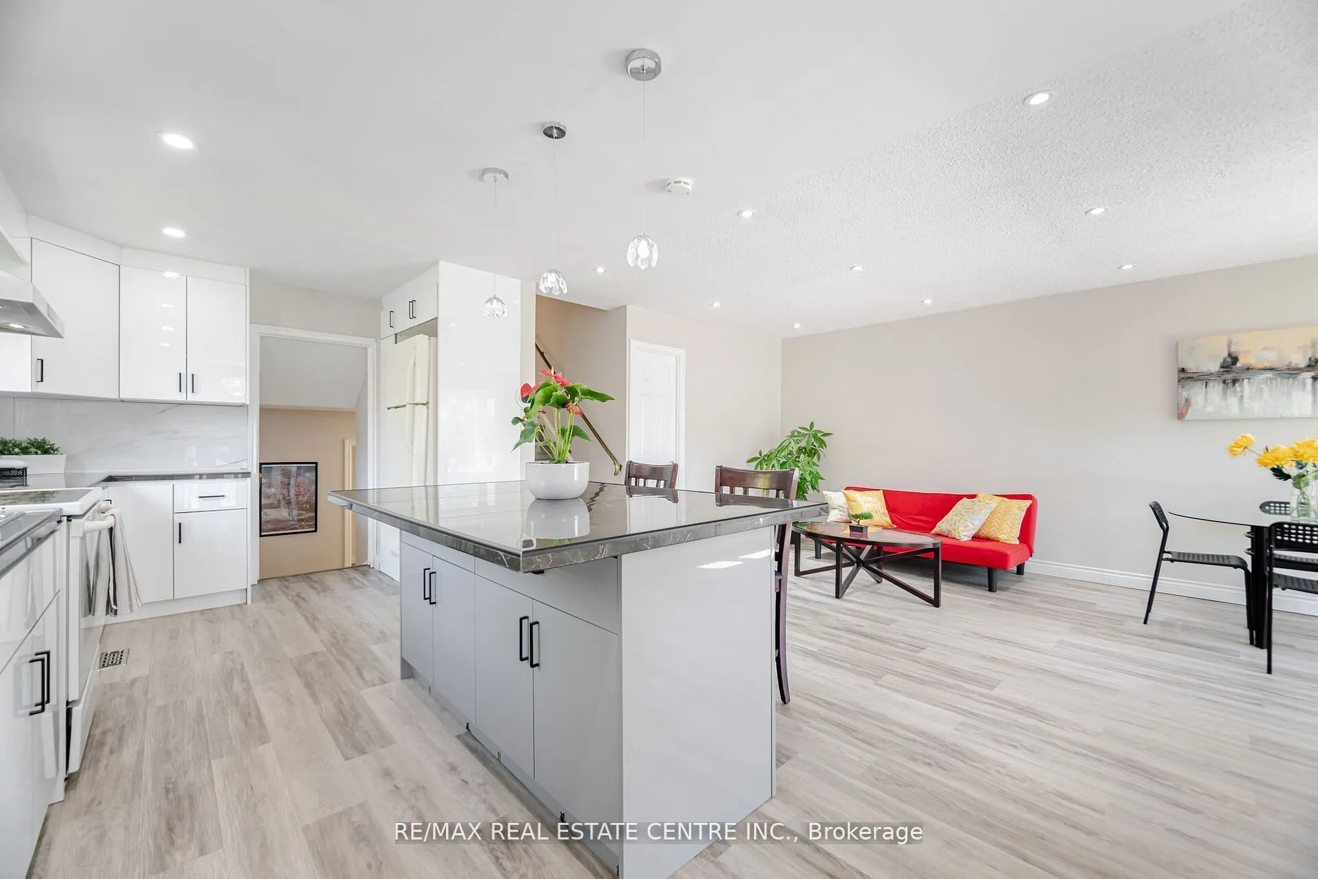2203 Council Ring Road