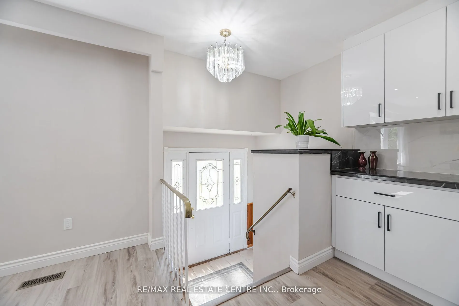 2203 Council Ring Road