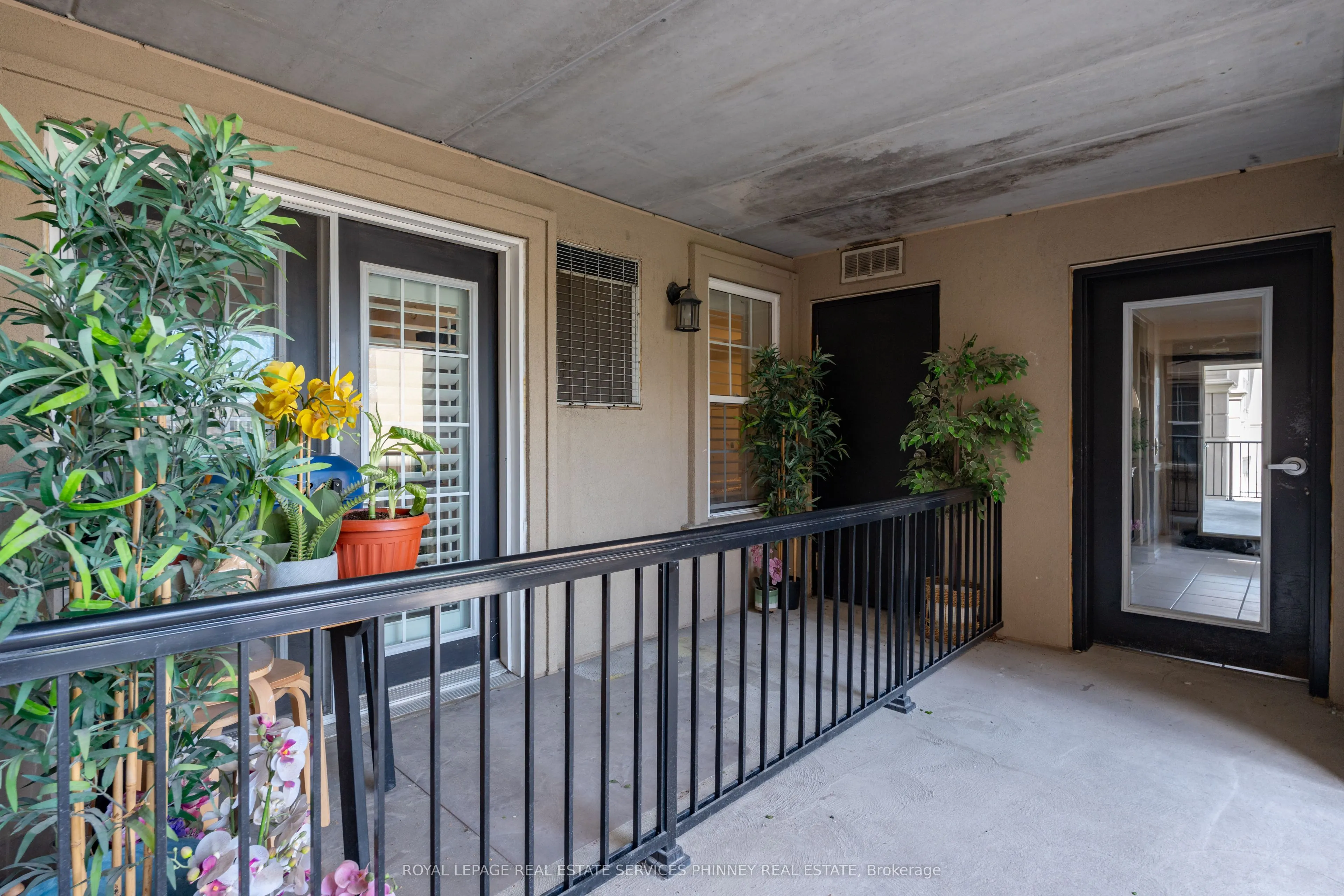 1350 Main Street, #208
