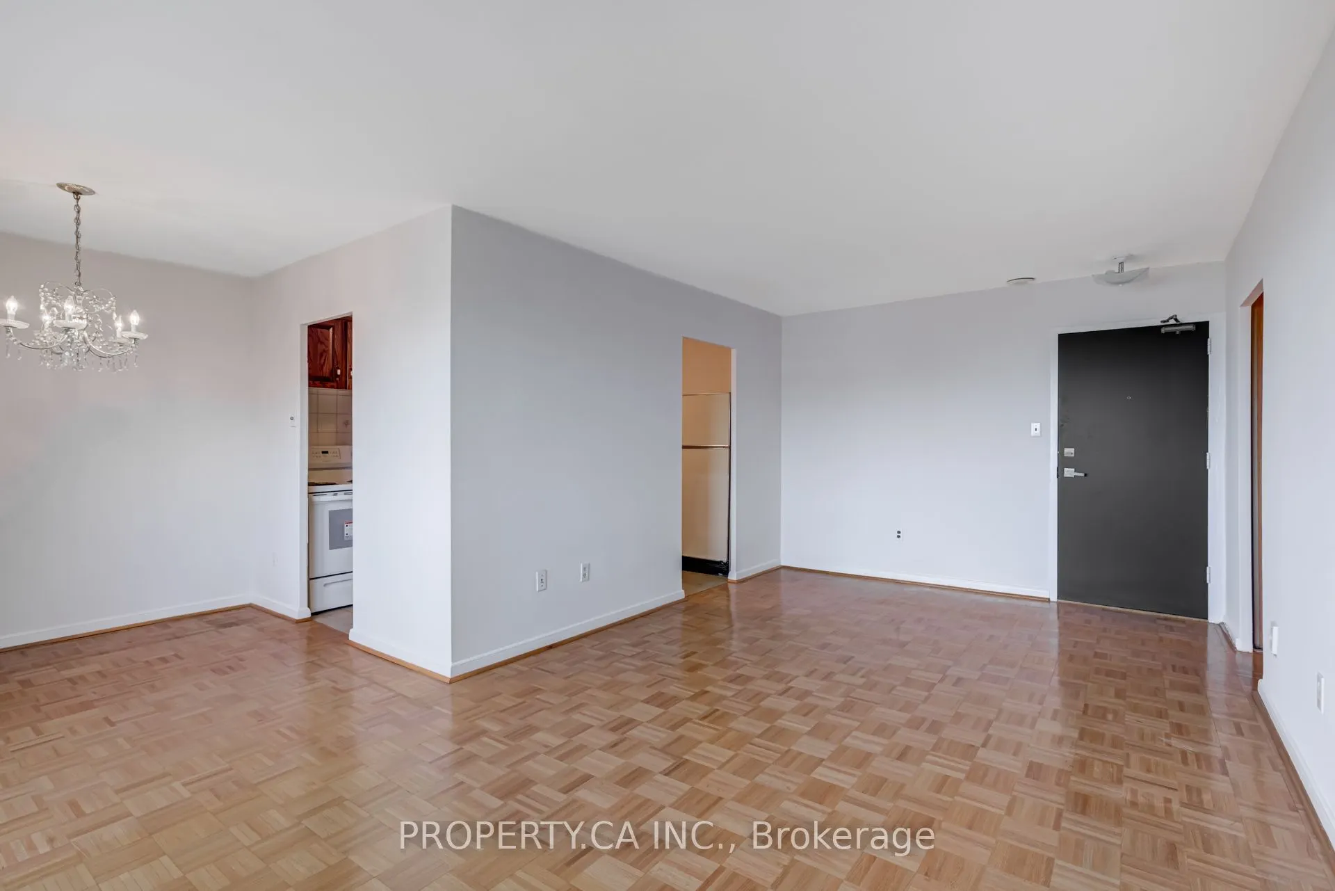 1660 Bloor Street E, #803
