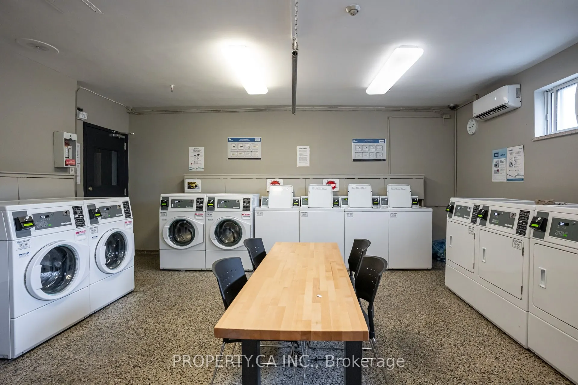 1660 Bloor Street E, #803