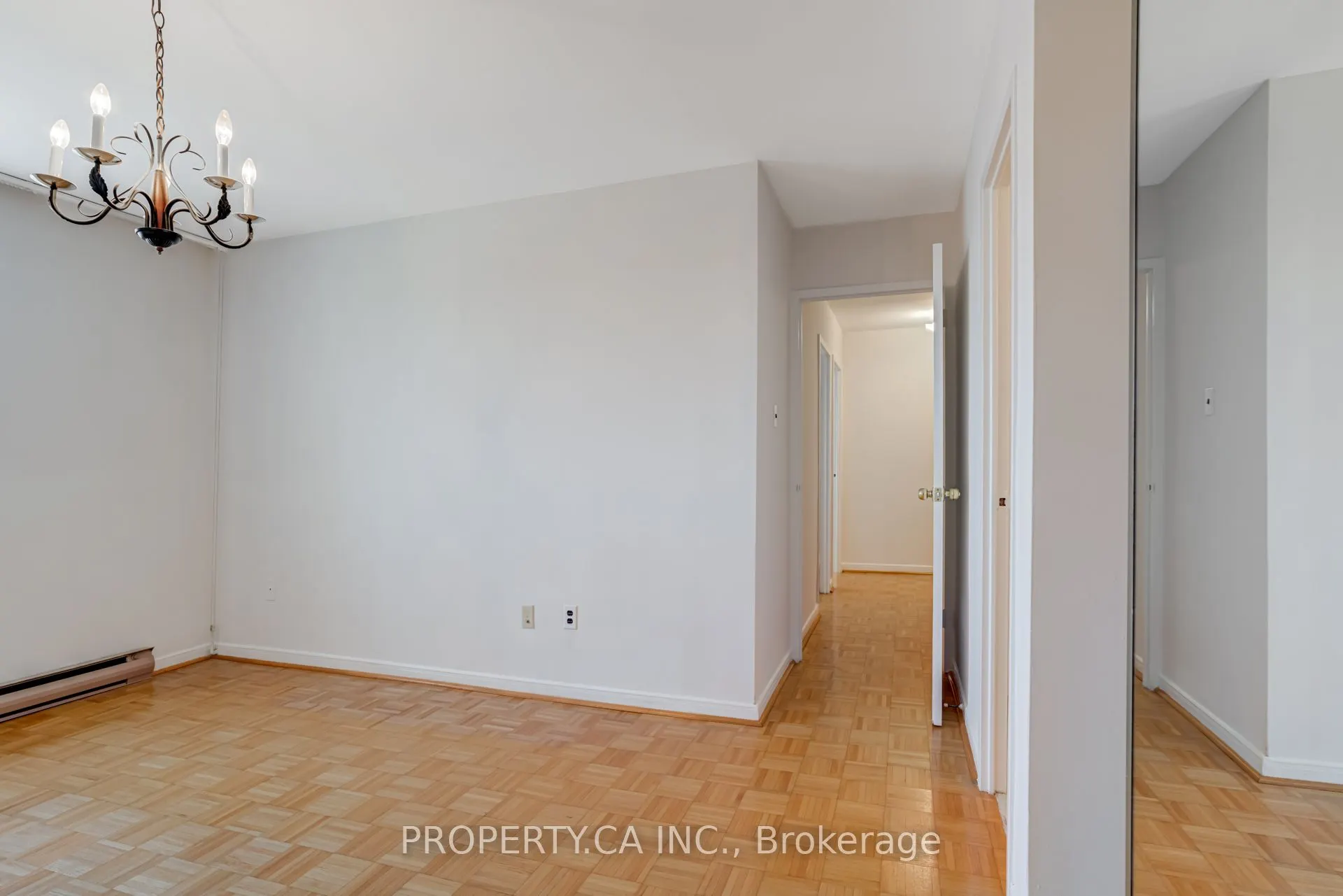 1660 Bloor Street E, #803