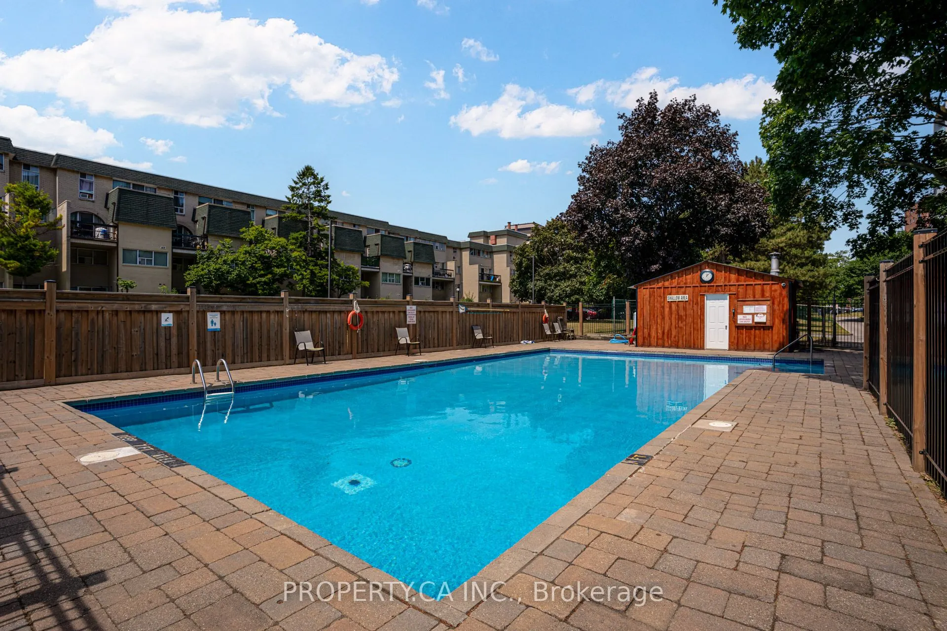 1660 Bloor Street E, #803