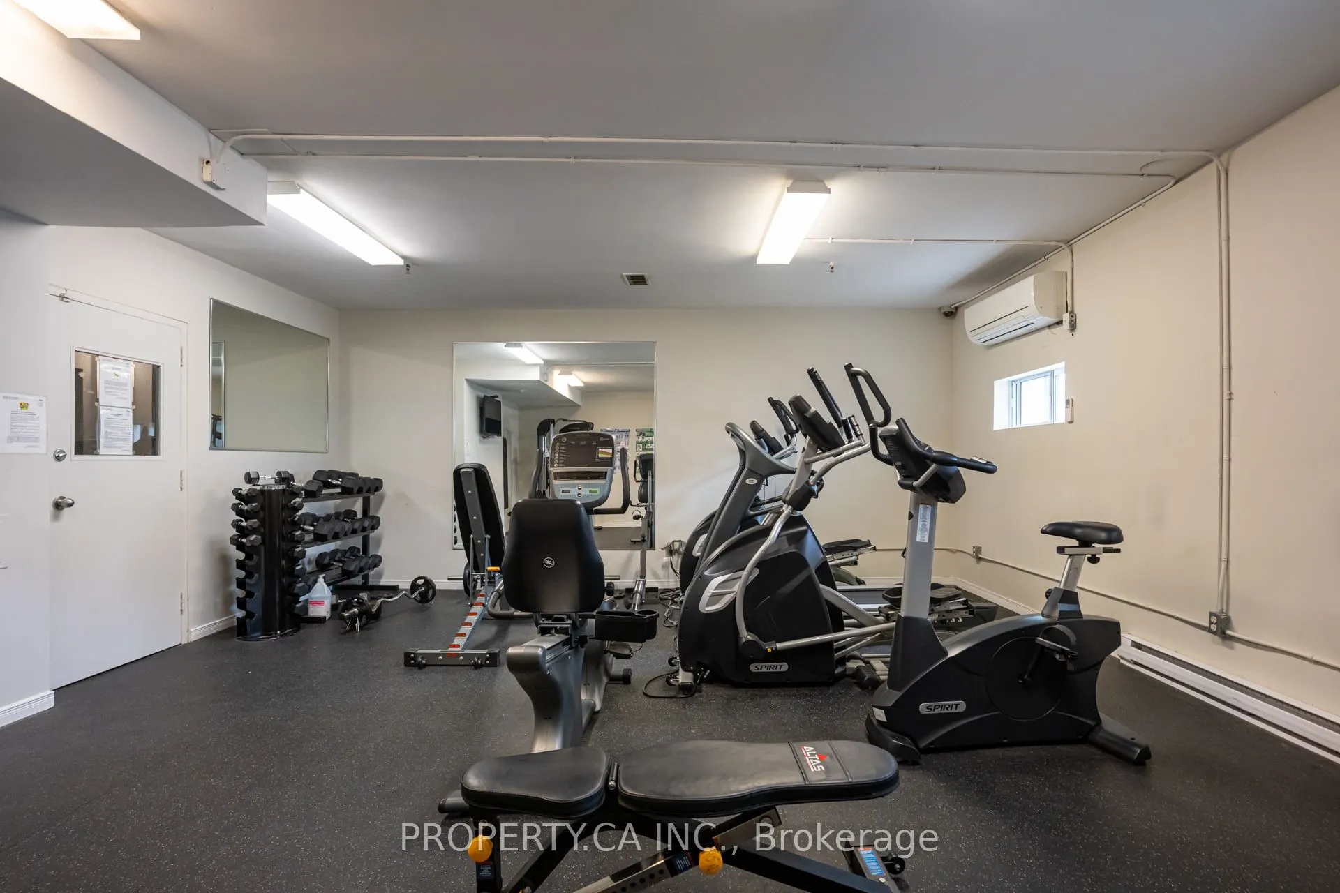 1660 Bloor Street E, #803