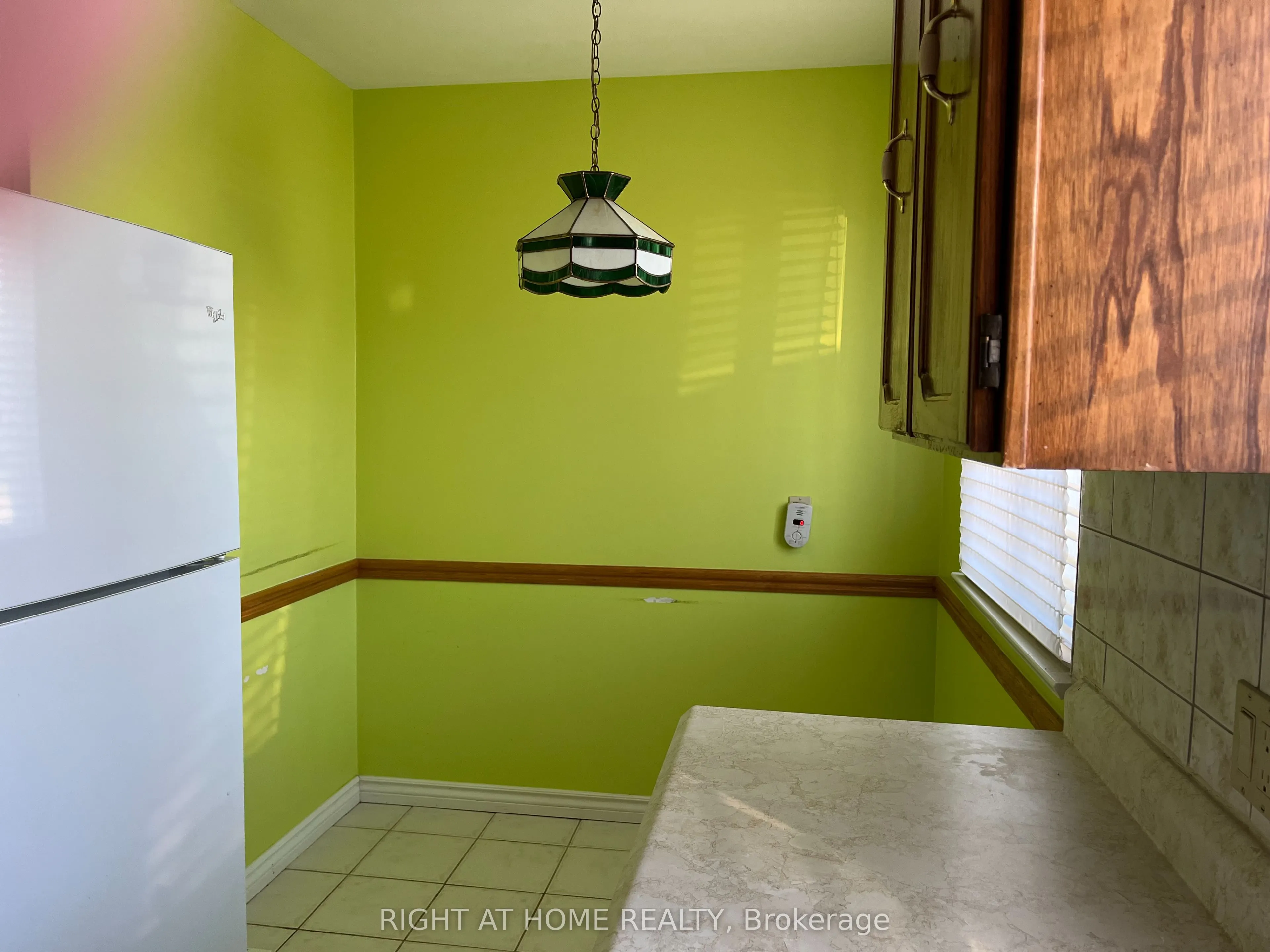 17 Maldaver Avenue