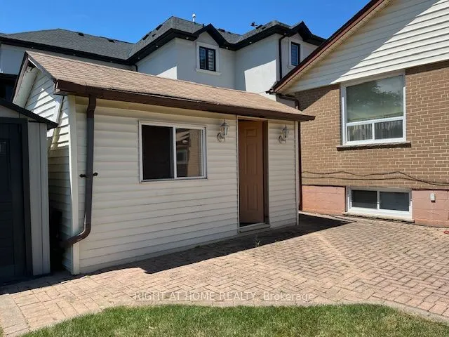 17 Maldaver Avenue